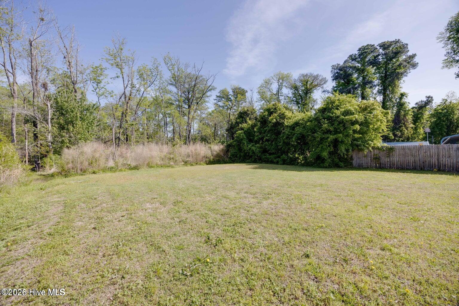 Exterior photo of 322 1/2 River Off Road, Washington, NC 27889. MLS: 100583299