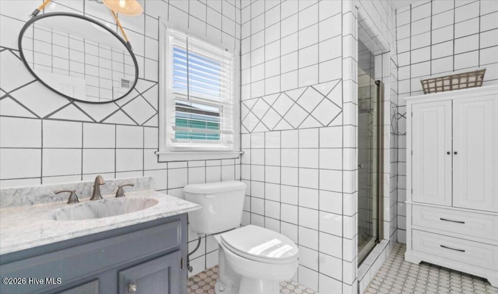 100507121 | Photo 20