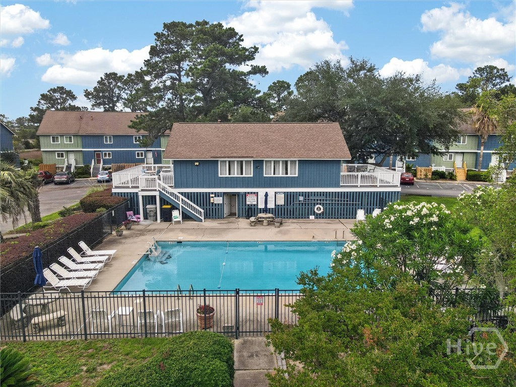 The clubhouse is available for resident to rent for private functions.