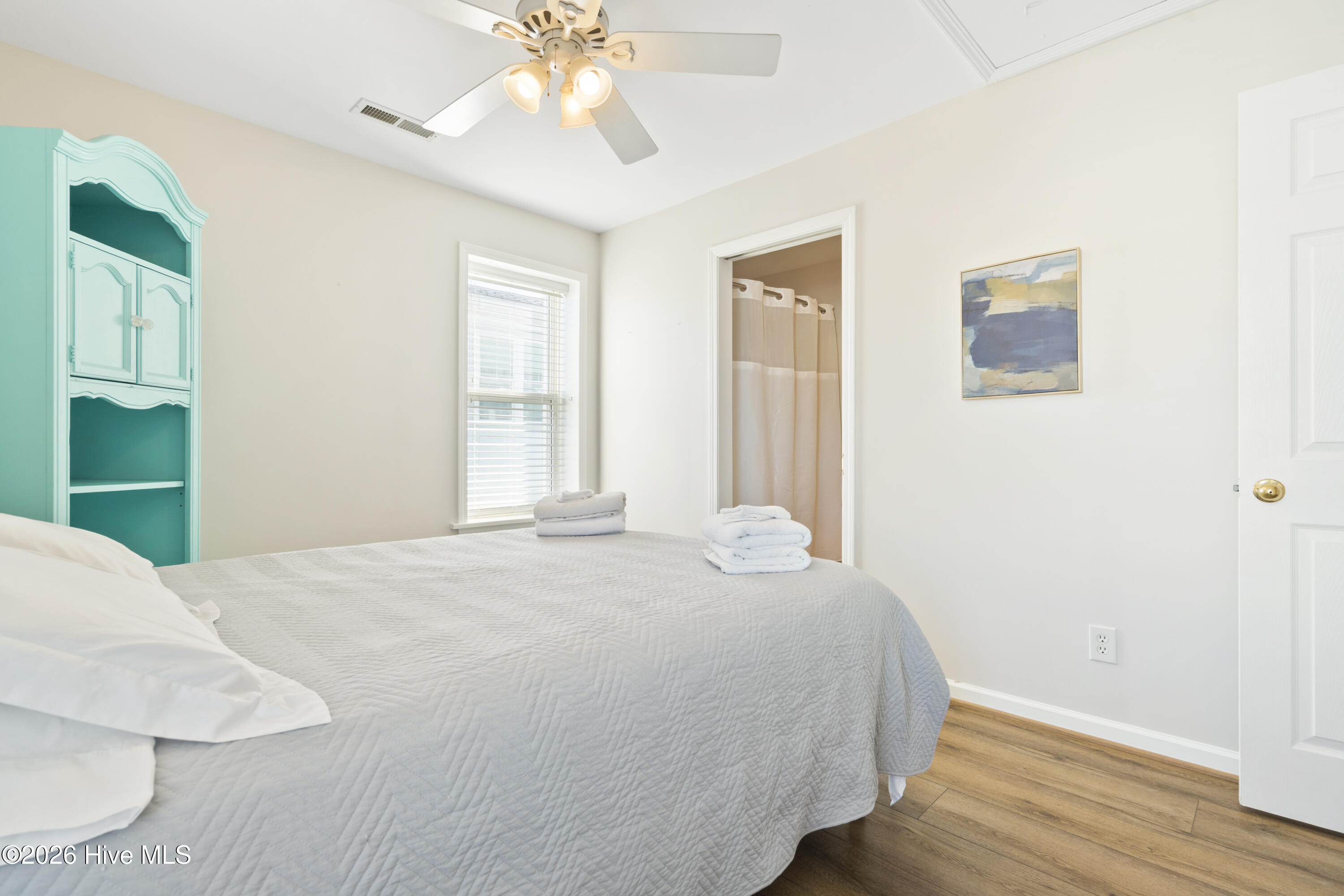 100549941 | Photo 27