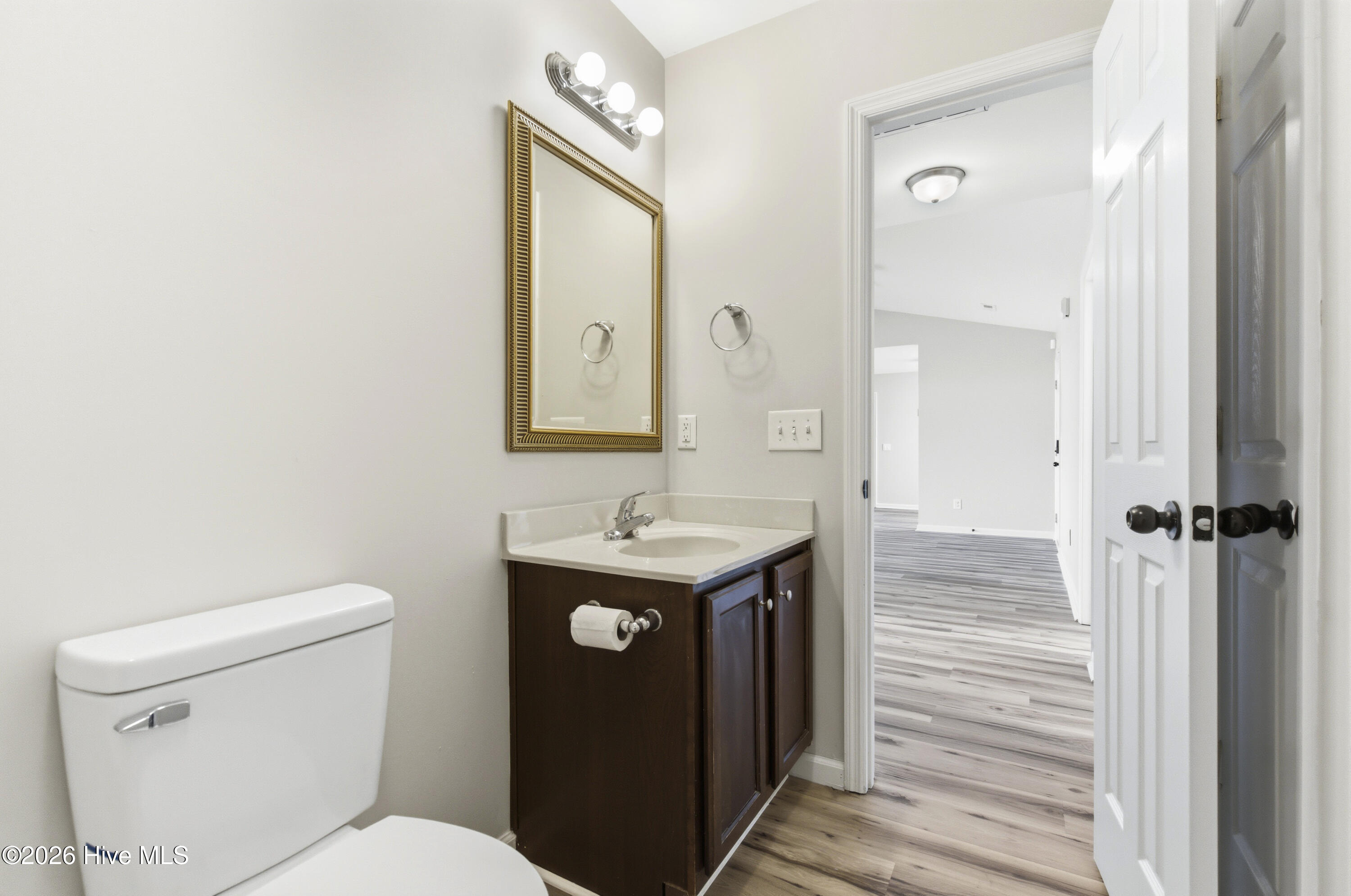 100564497 | Photo 26