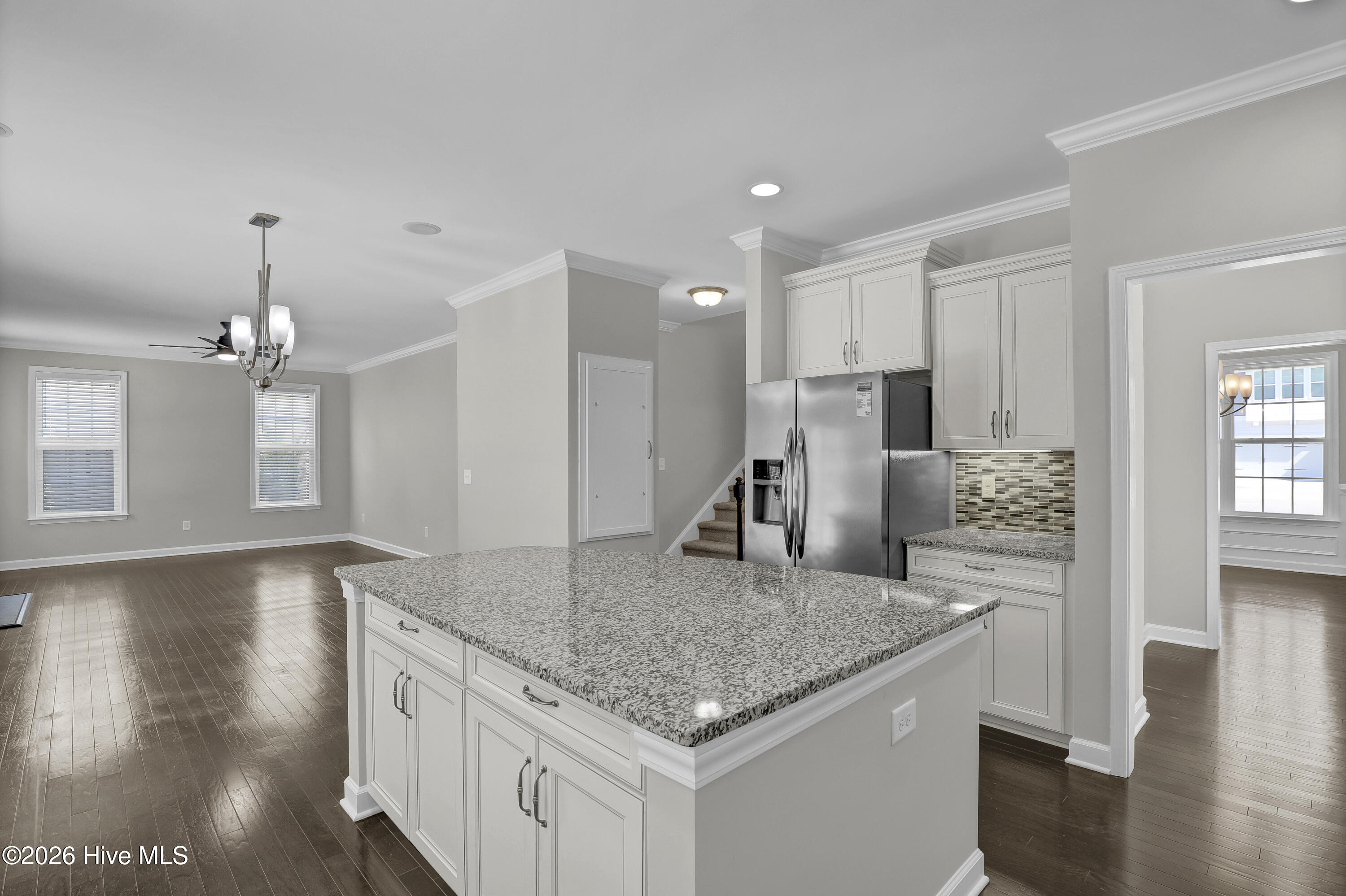 100556478 | Photo 13