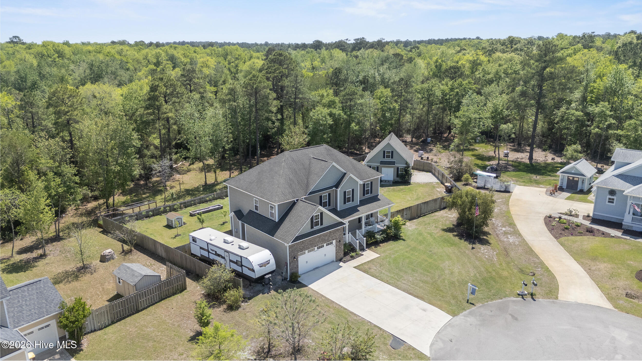 100567962 | Photo 13