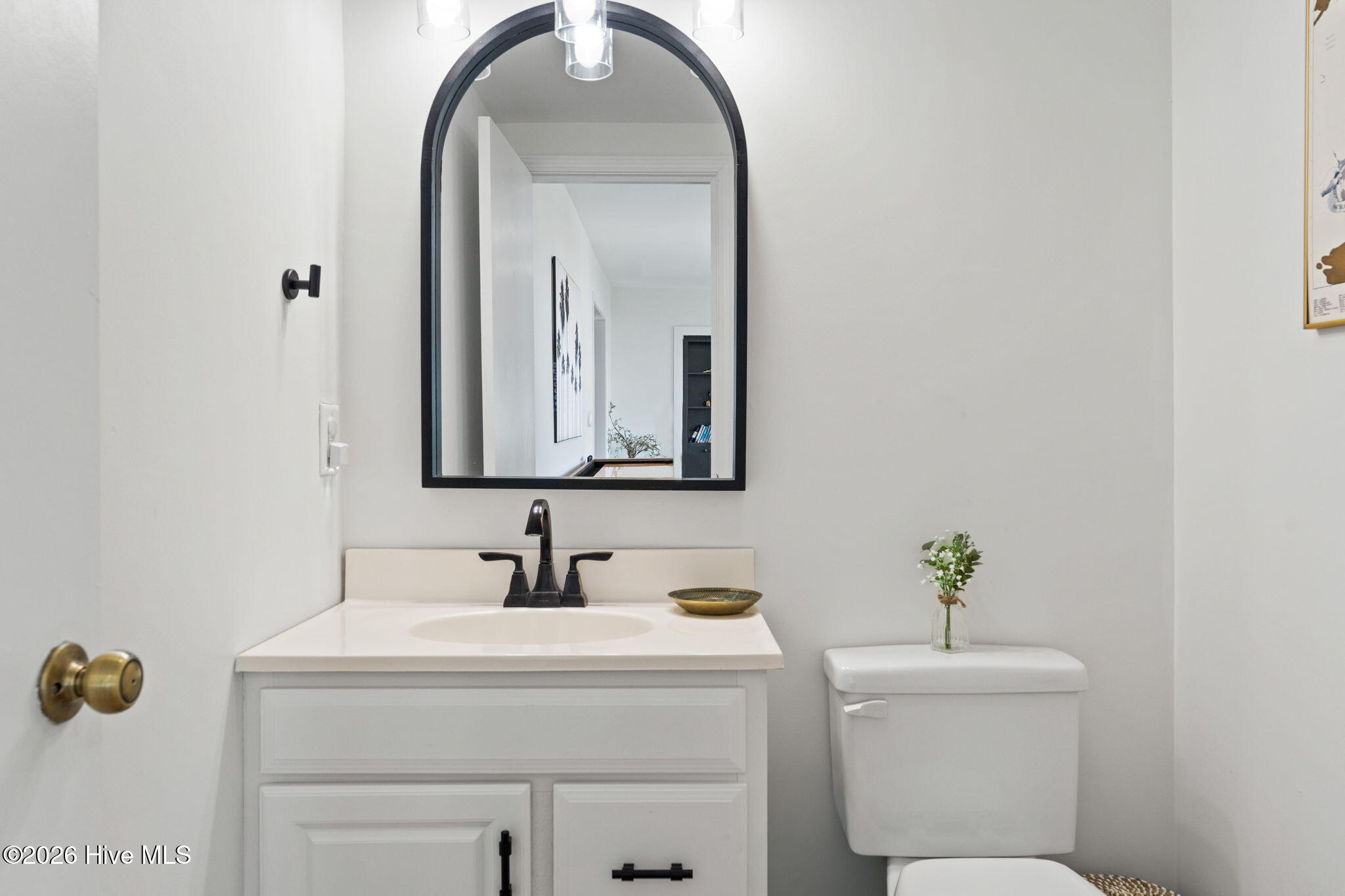 100567694 | Photo 38