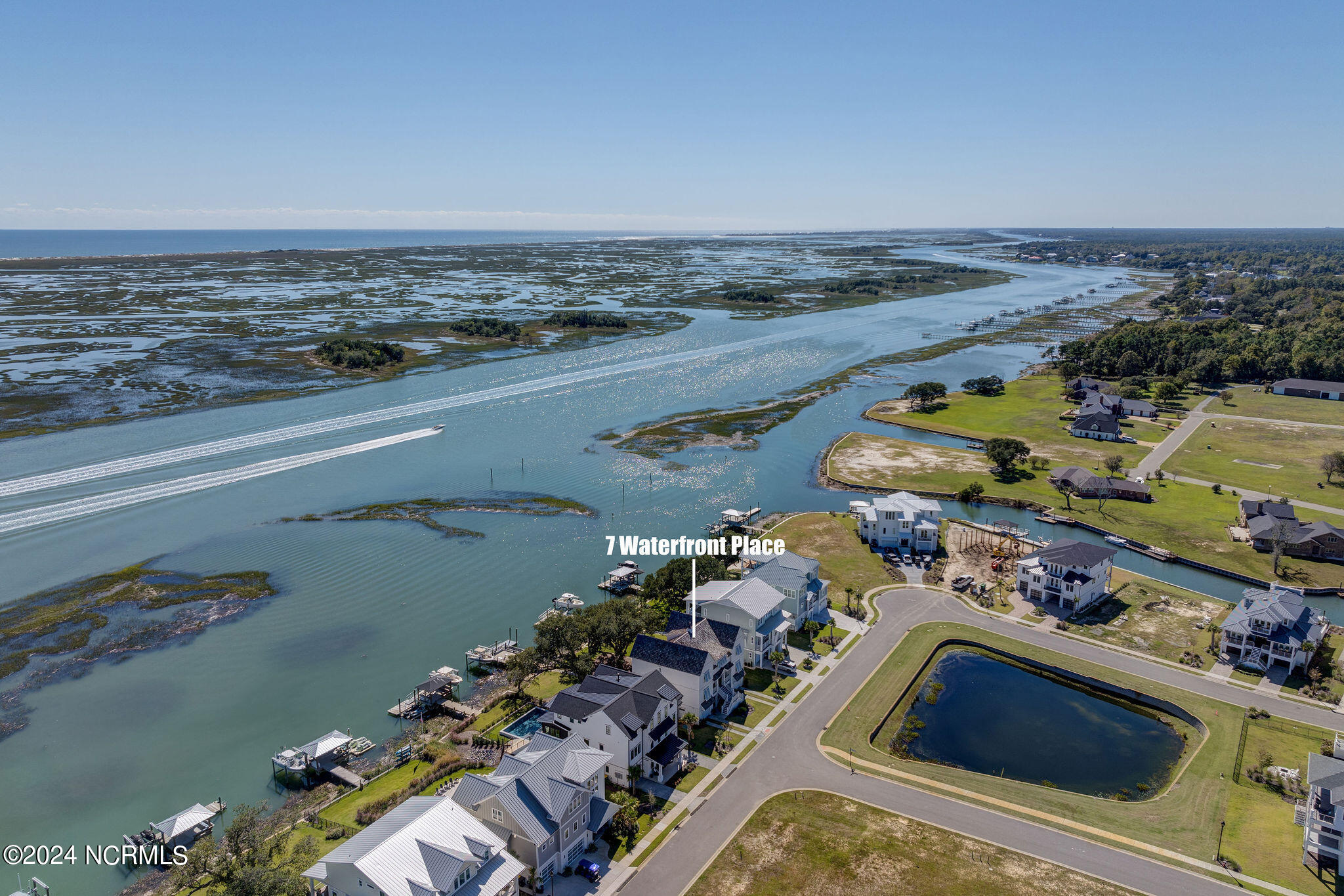 100547028 | Photo 66