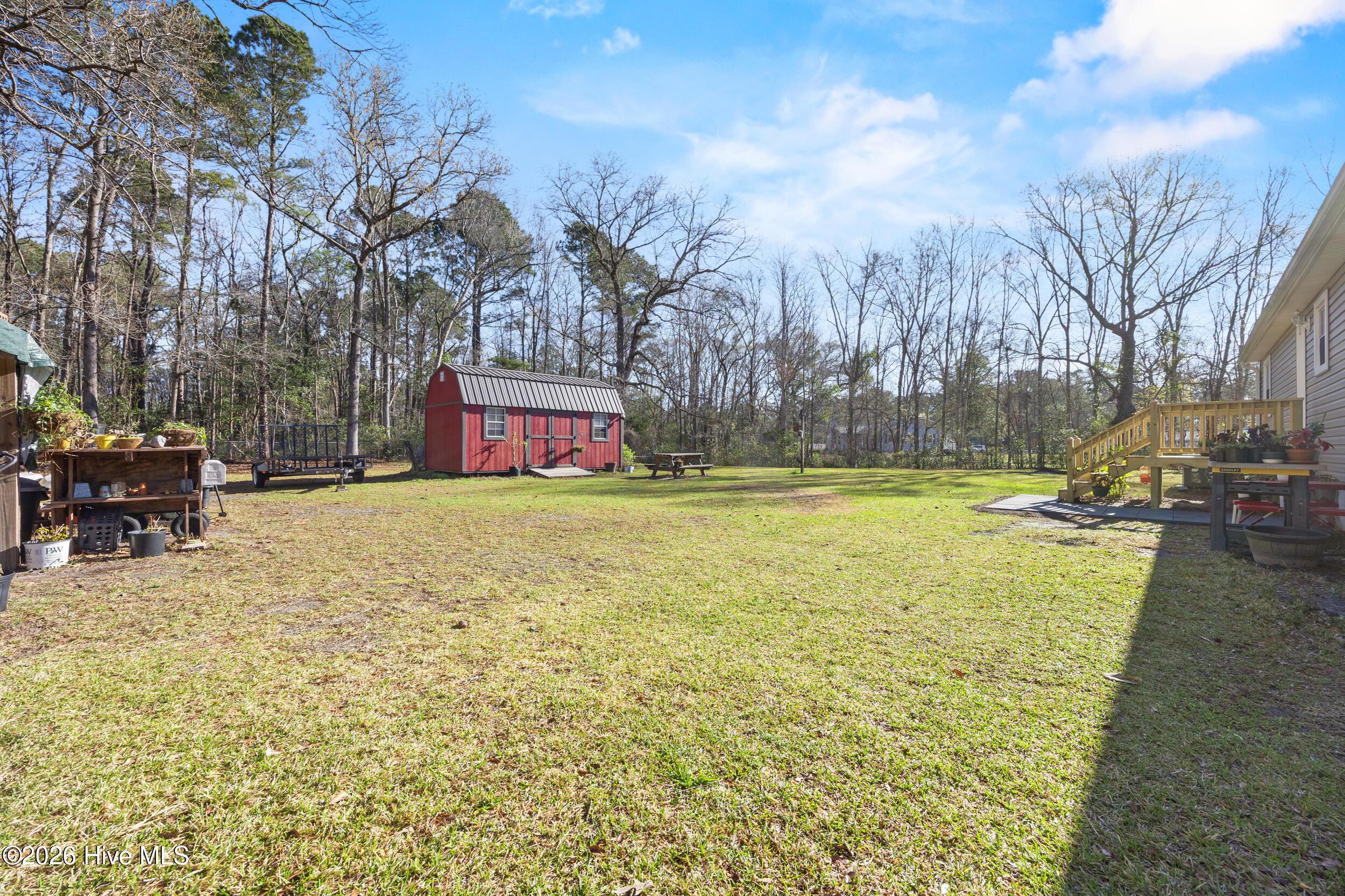 100560402 | Photo 39