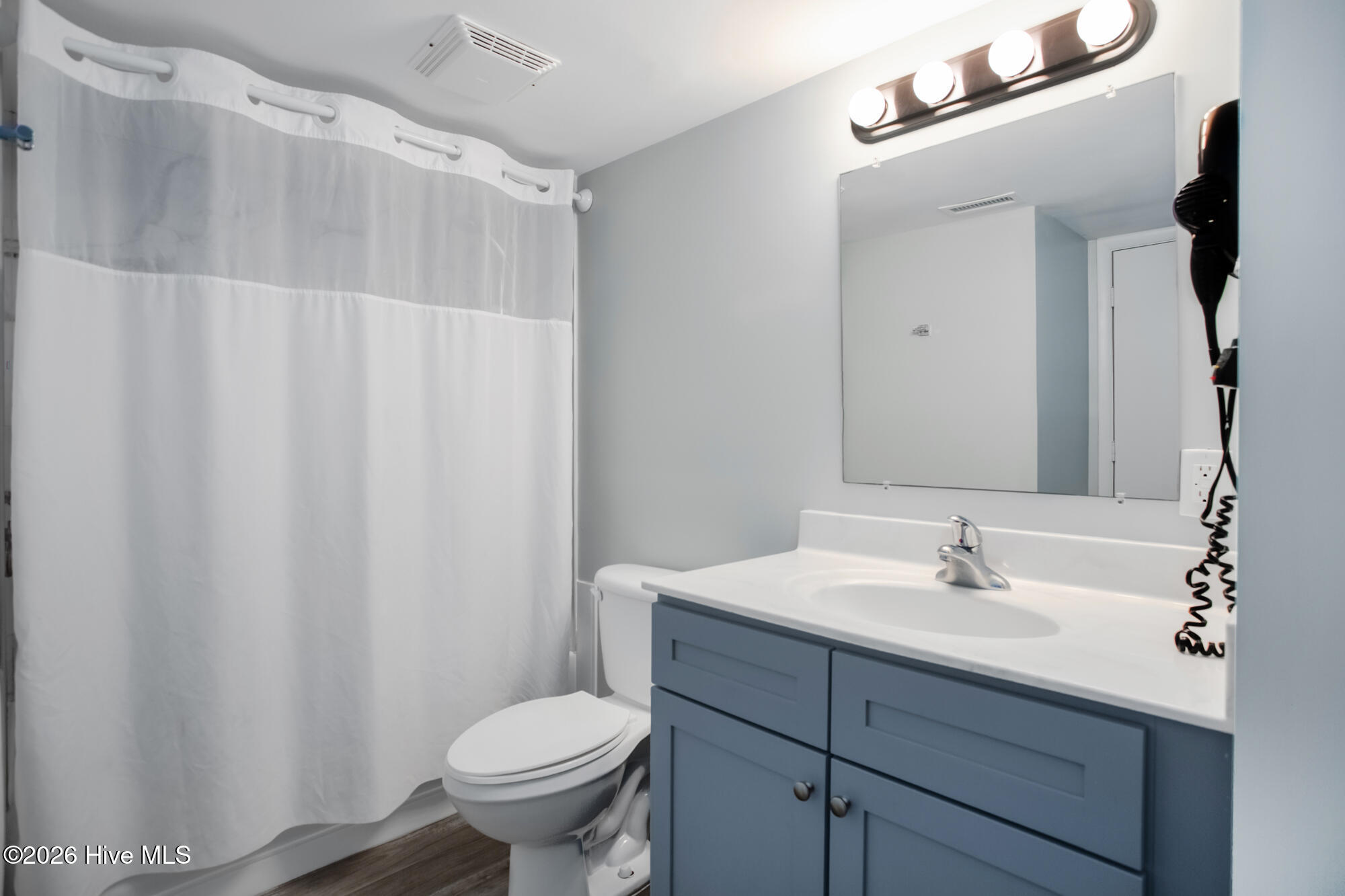 100557495 | Photo 14