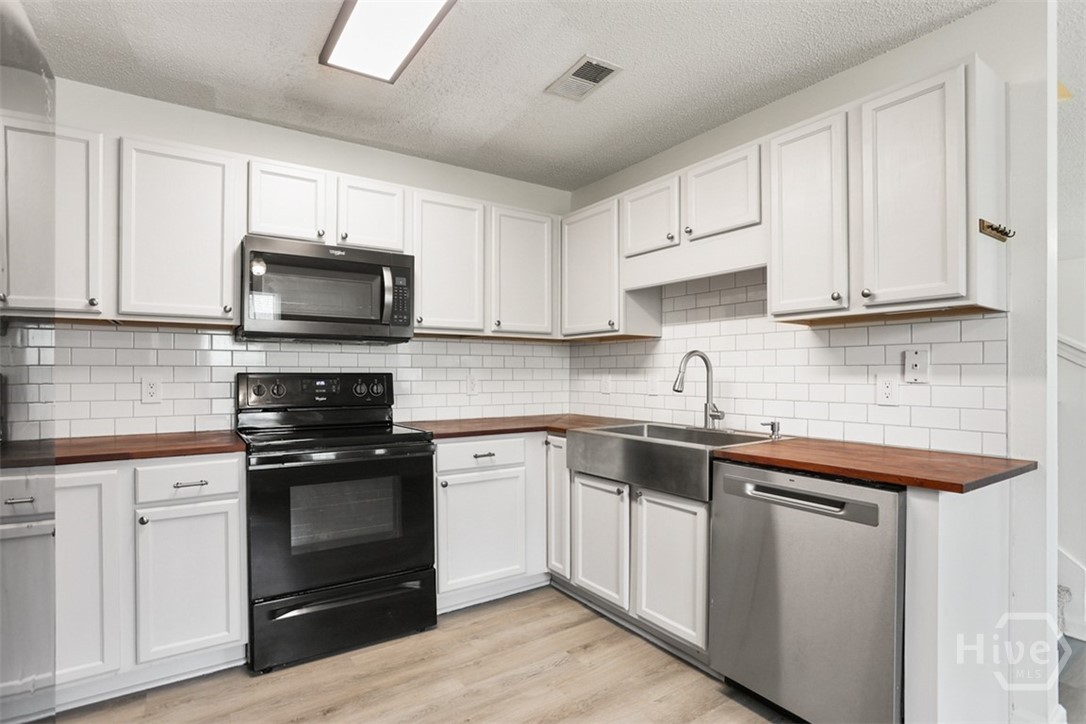 Photo 4 of Single family home for sale at 6 Lake Shore Blvd, Port Wentworth, GA 31407 | MLS# SA361643 | Listing updated on 2026-09-18