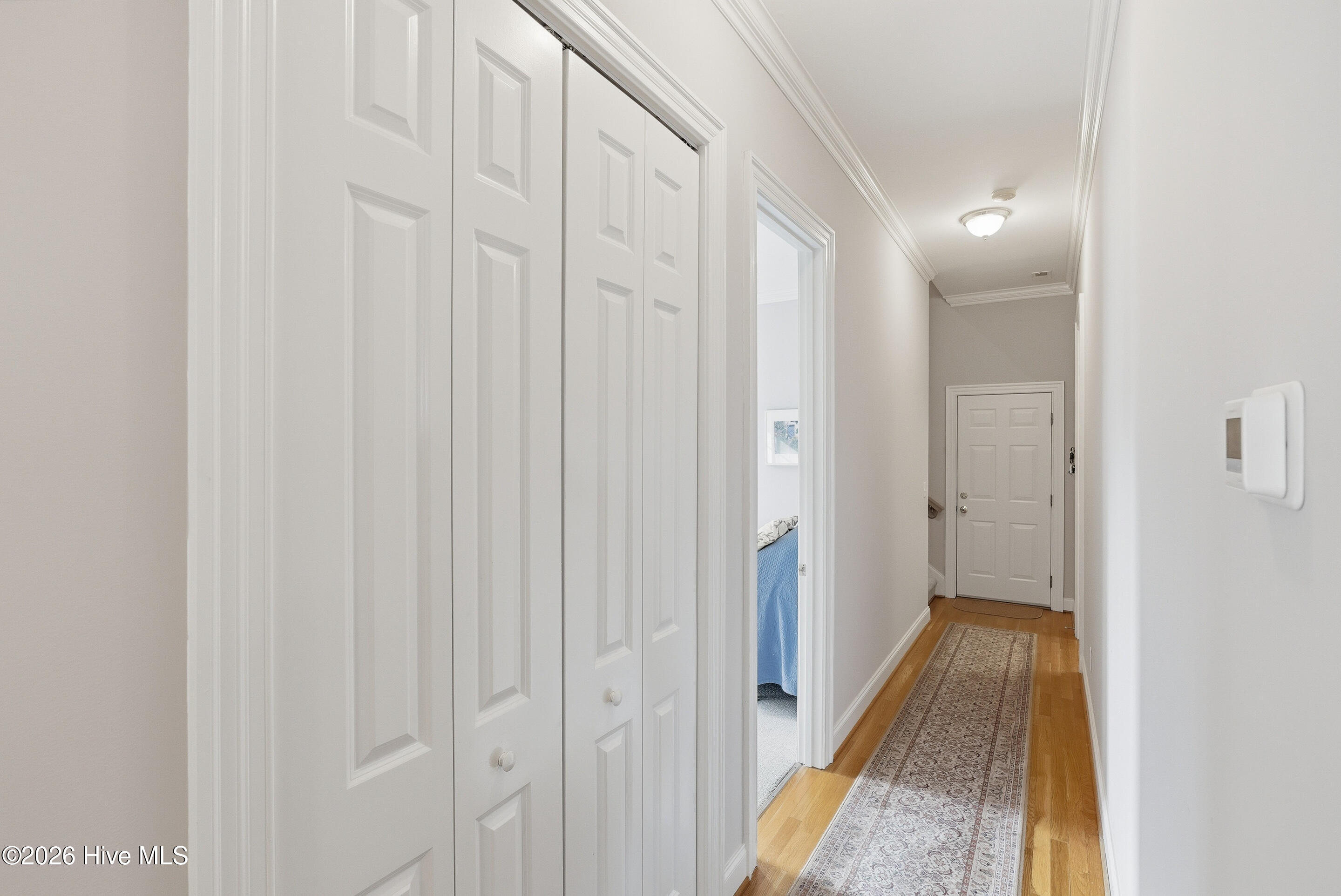 100568595 | Photo 35