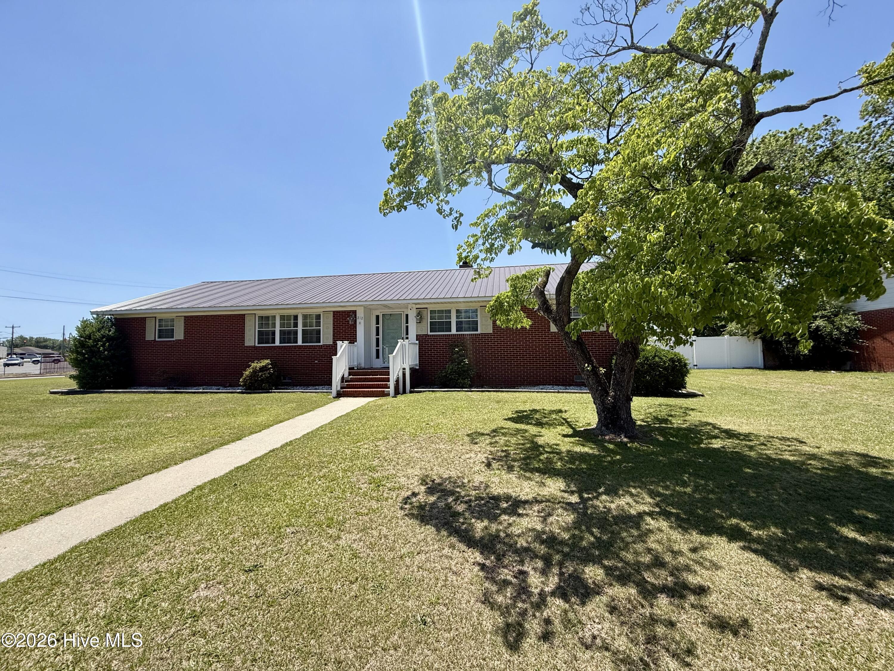 4th image of 212 Sunset Dr, Williamston, NC 27892 | MLS# 100555939