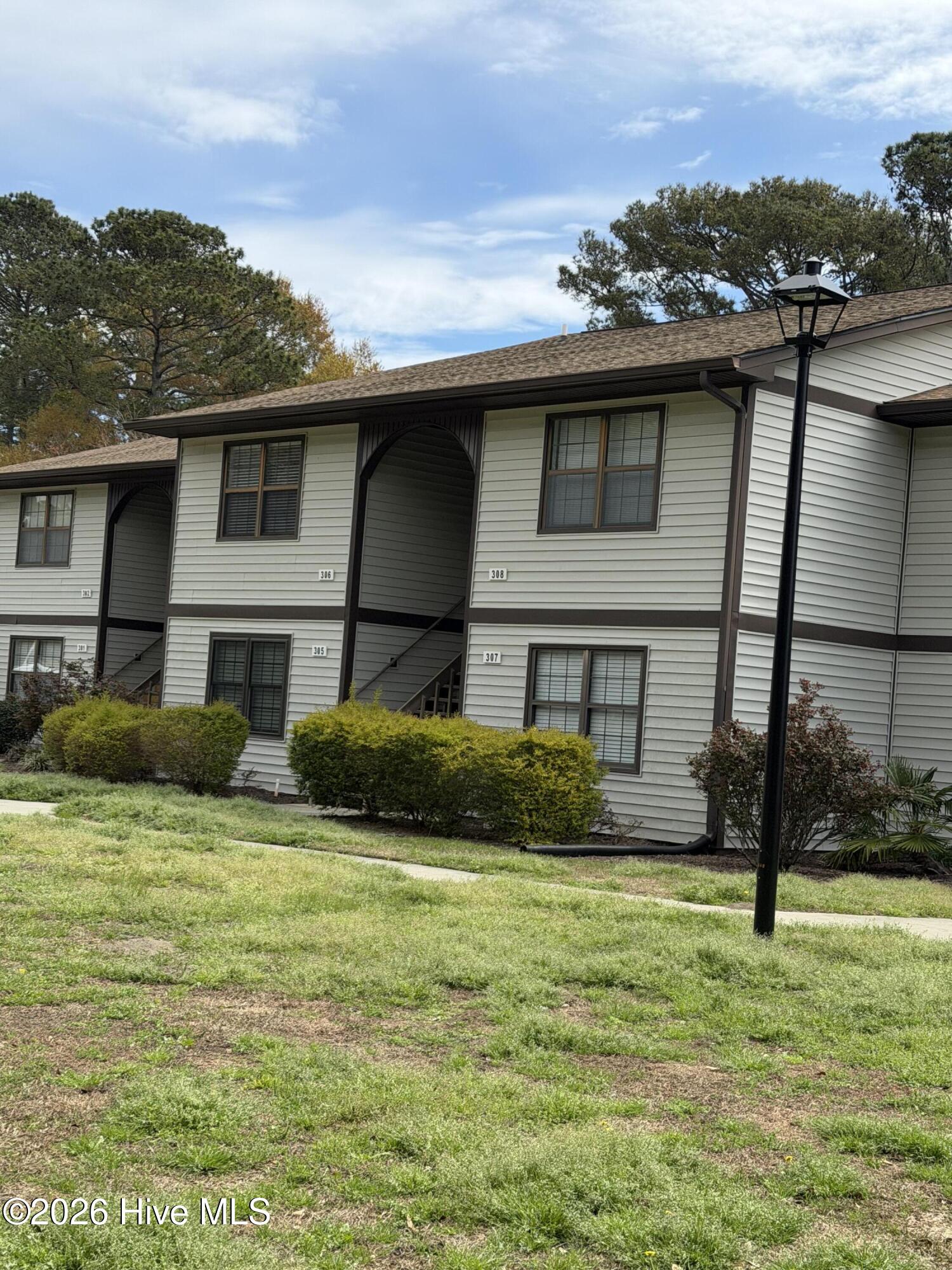 100548583 | Photo 27