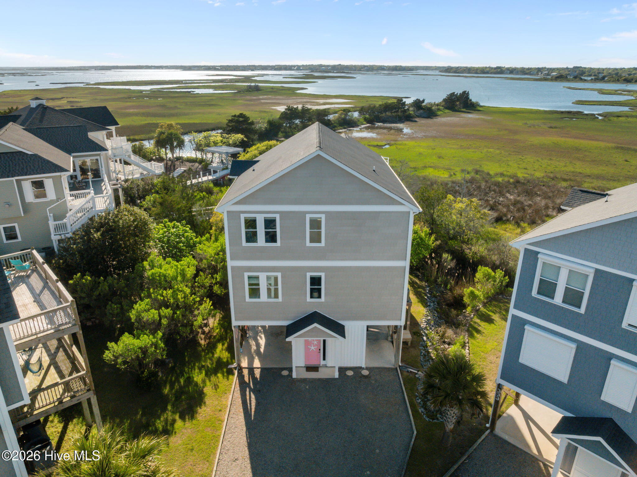 331 Oceanaire Lane, Surf City, NC, 28445