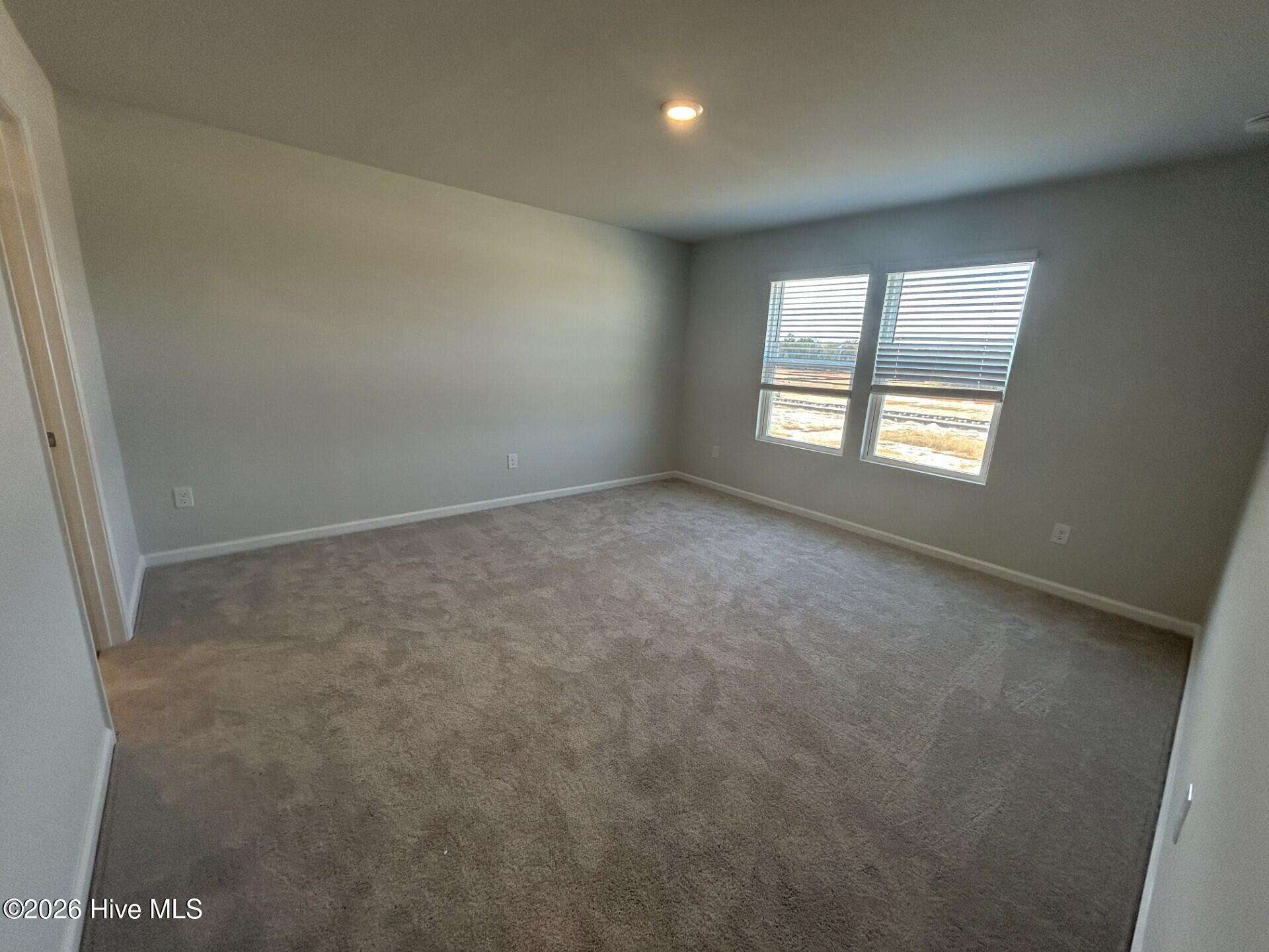 100535970 | Photo 13