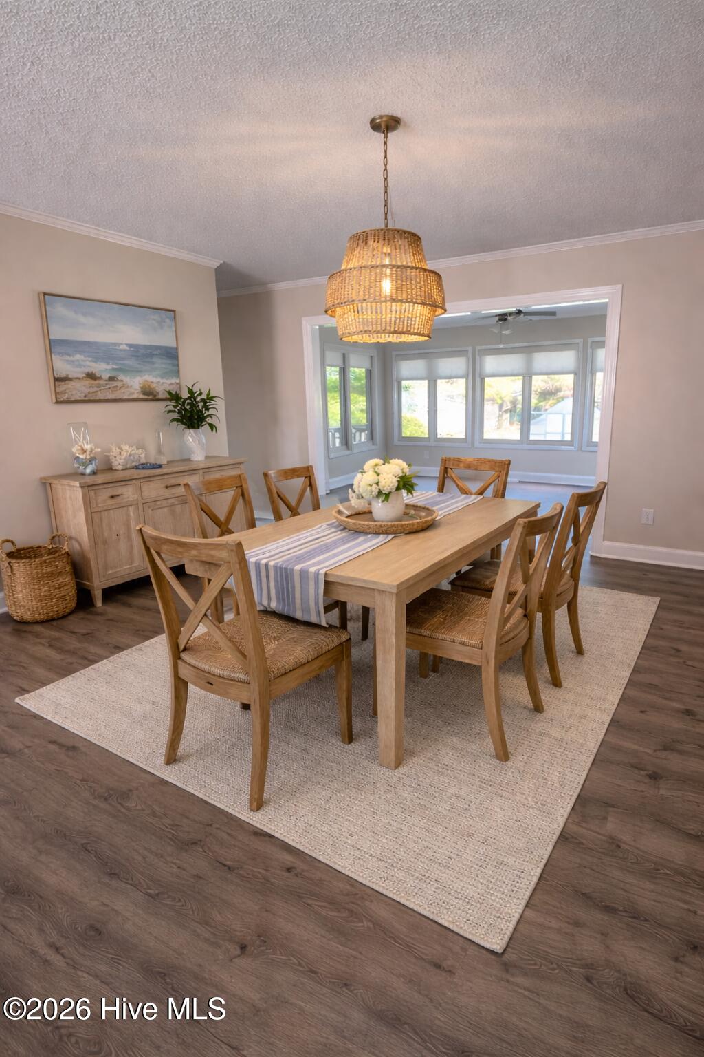 100566474 | Photo 14