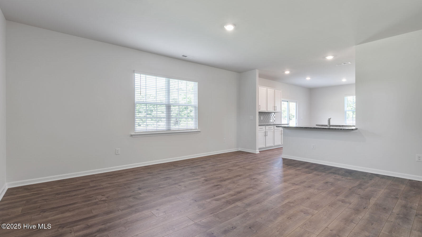 dr-horton-mckay-place-lot-41-016