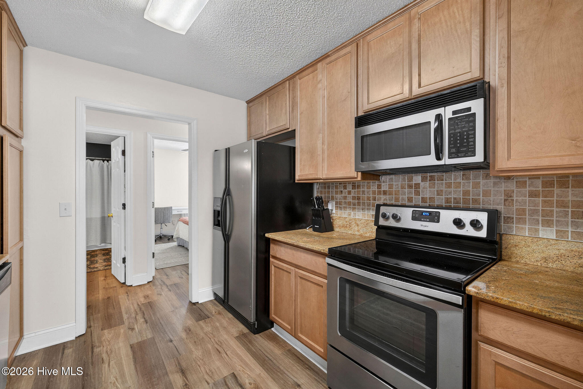 100565876 | Photo 12