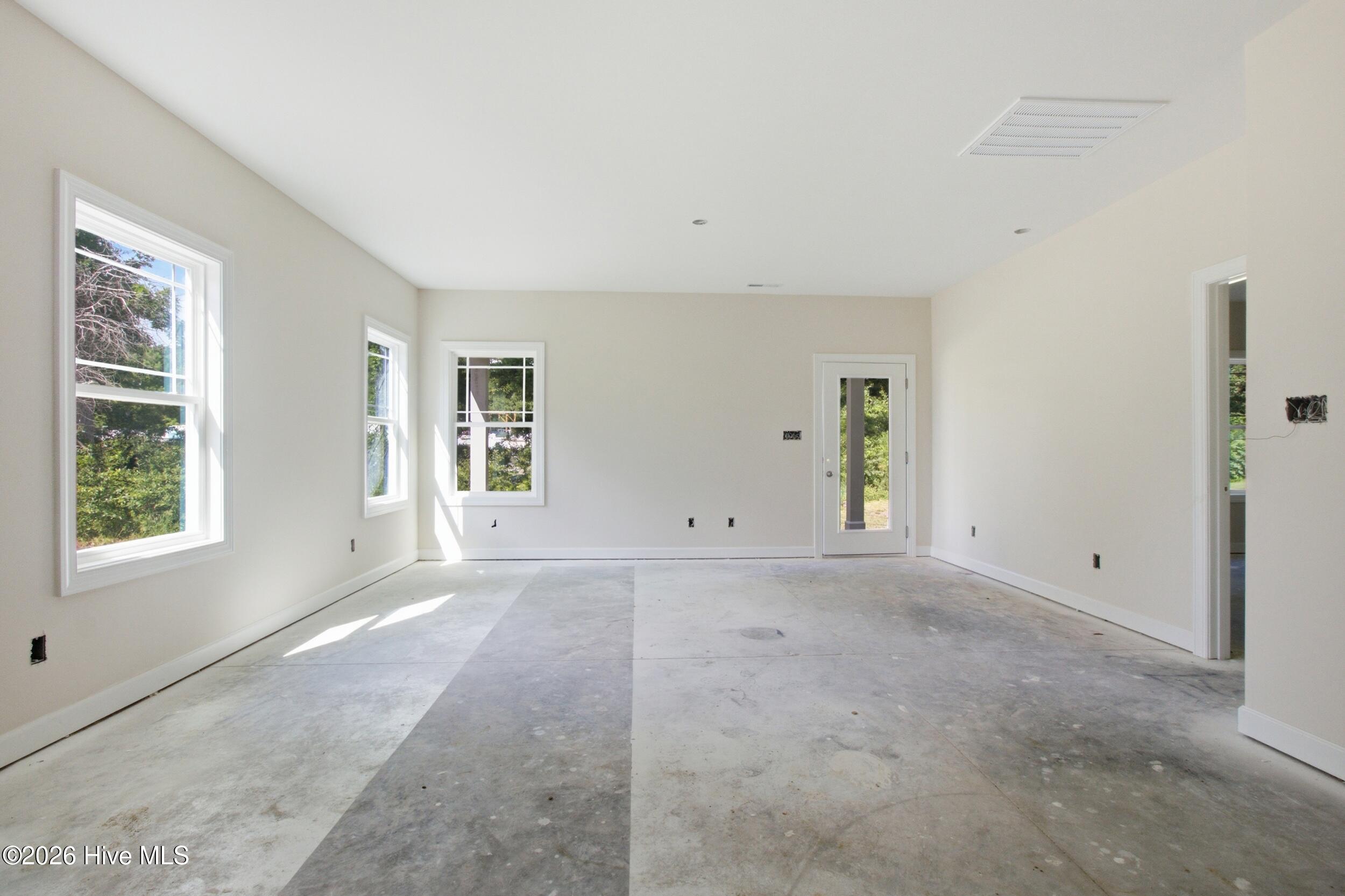 310 Camp Creek Drive,Oriental