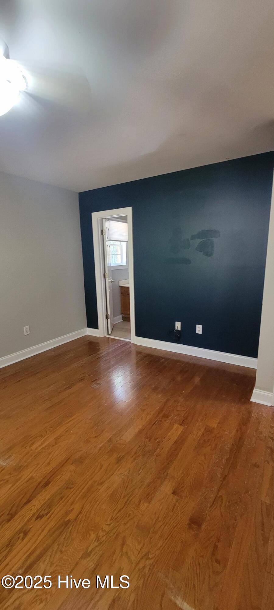 100540693 | Photo 17