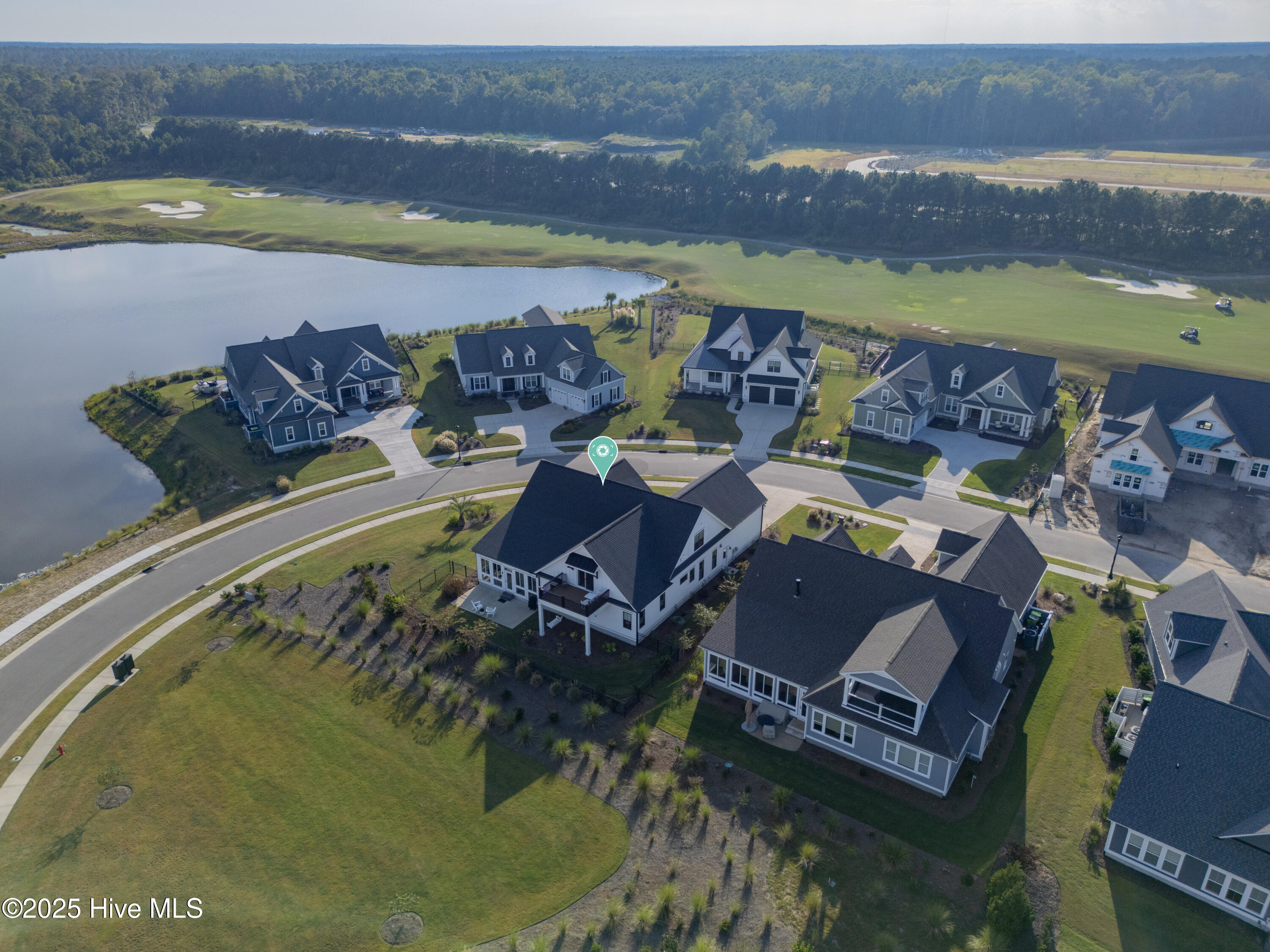 100557399 | Photo 80