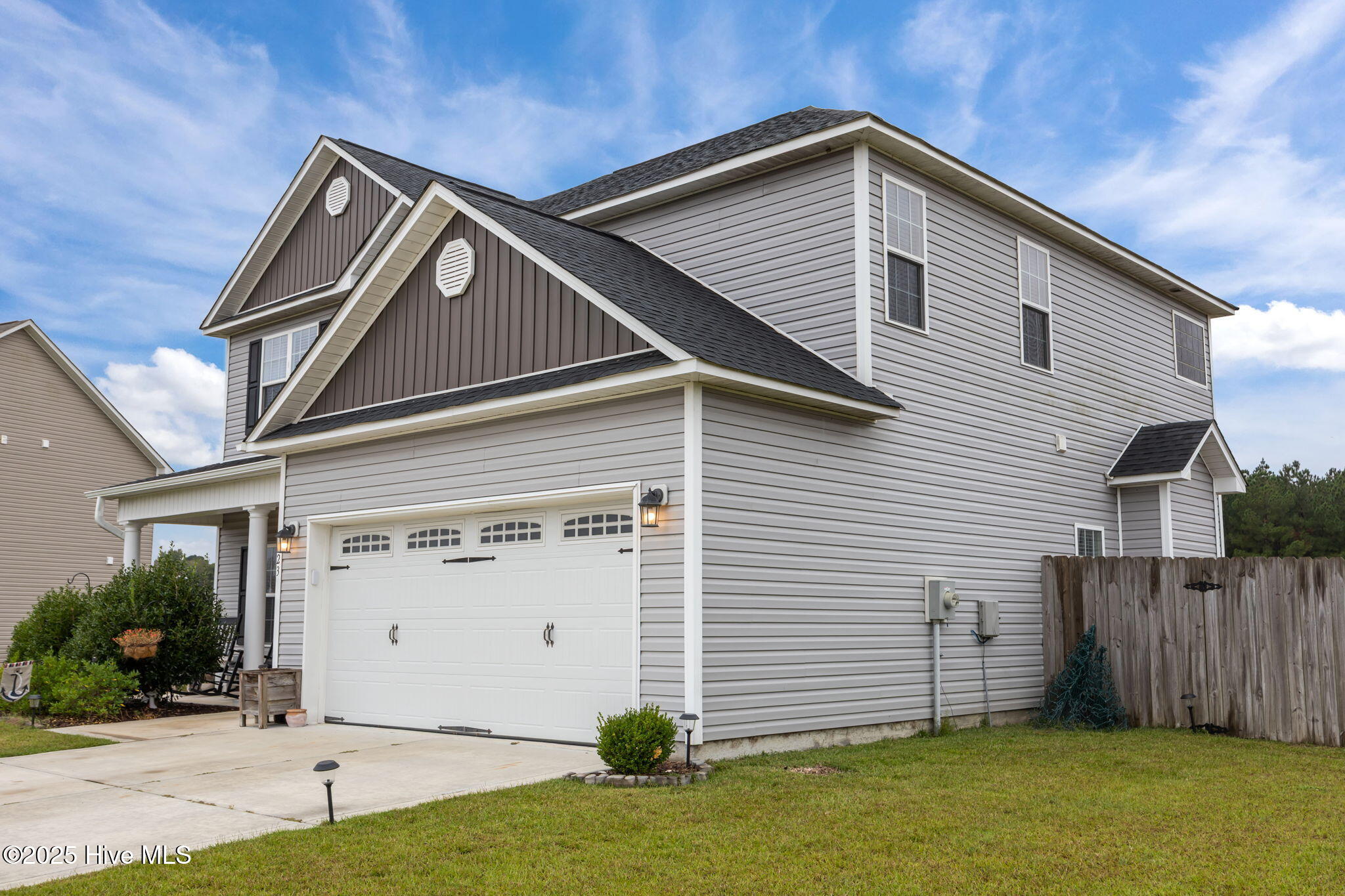 123 Village Creek Drive,Maysville