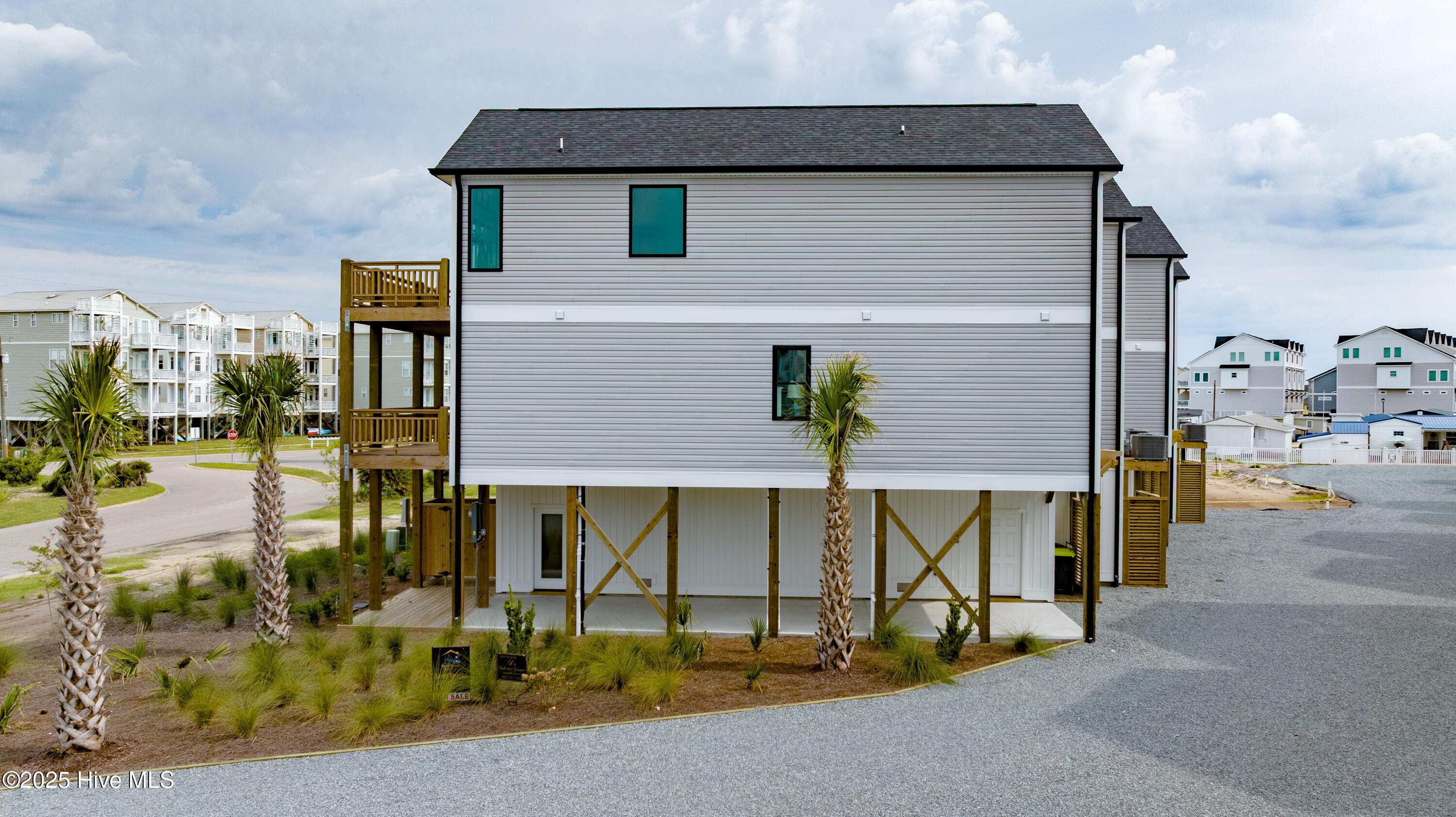 100474523 | Photo 69