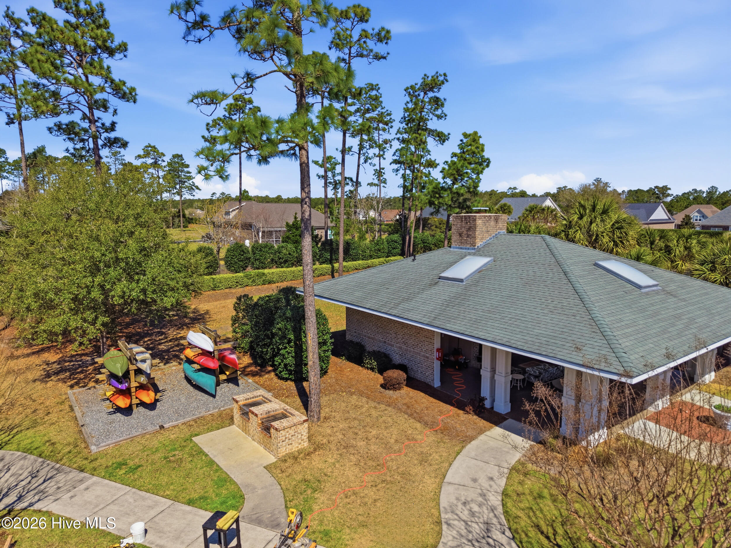 100561149 | Photo 40