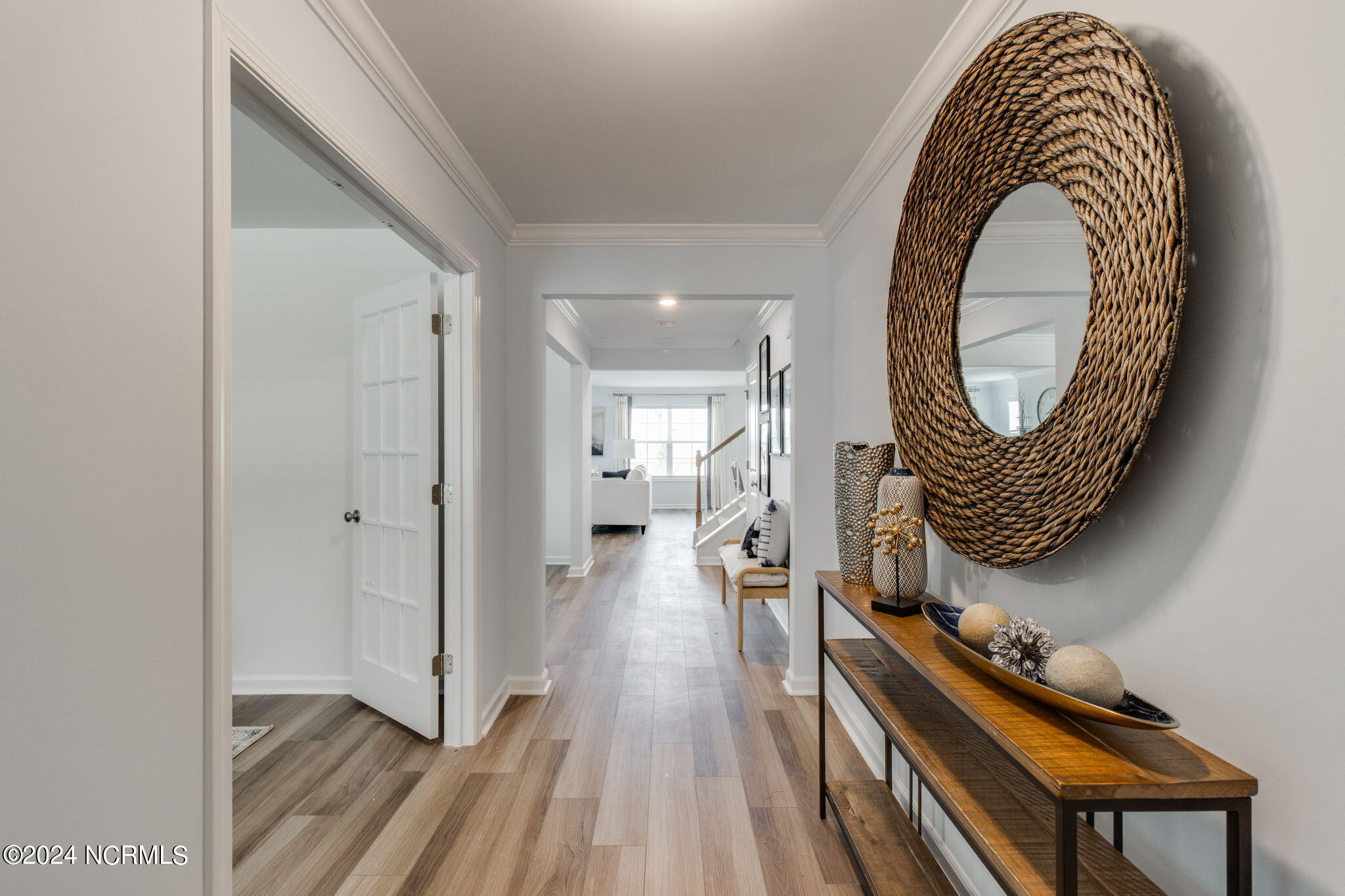 100556823 | Photo 24