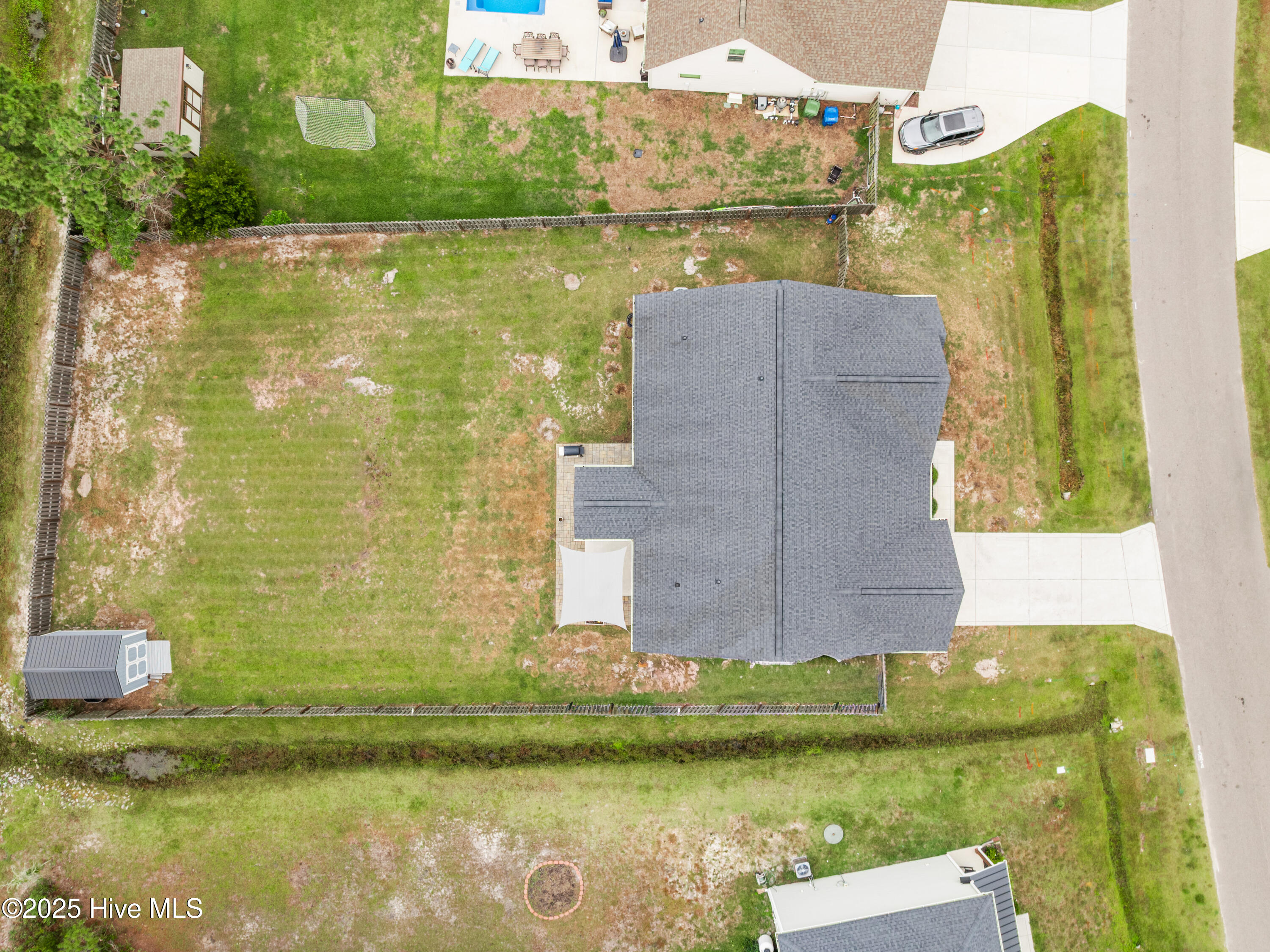 100535765 | Photo 75