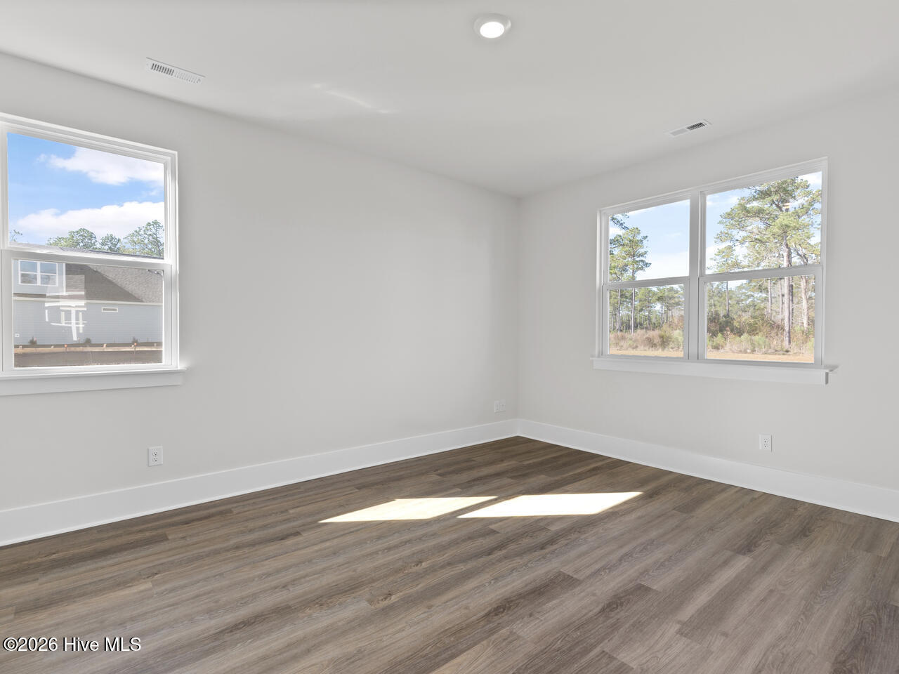 100530535 | Photo 21