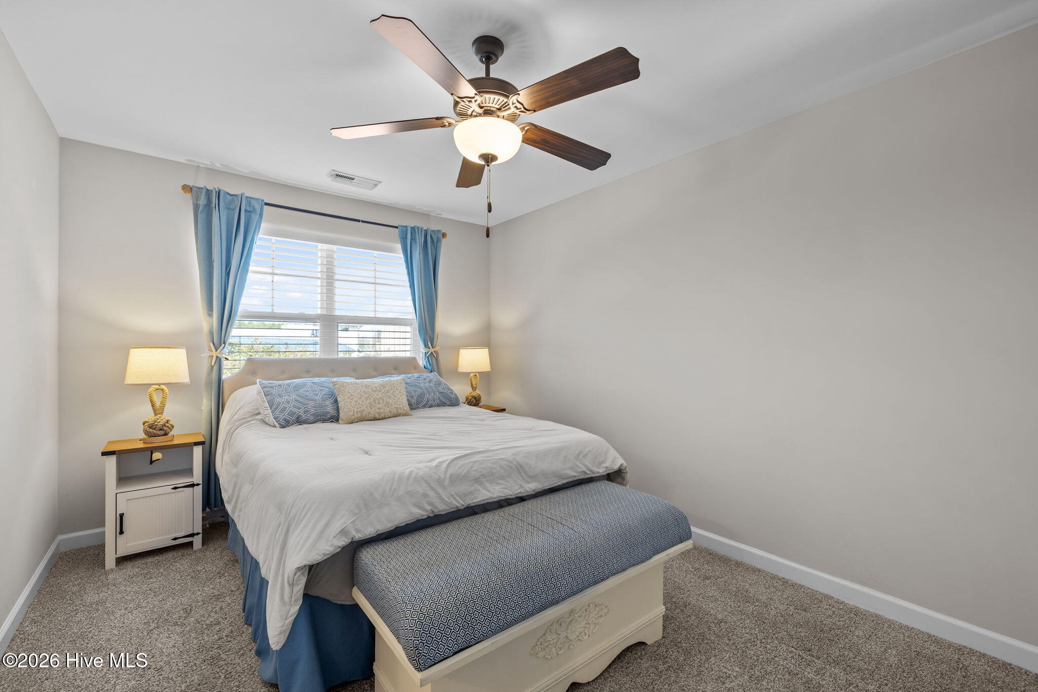 100546881 | Photo 23