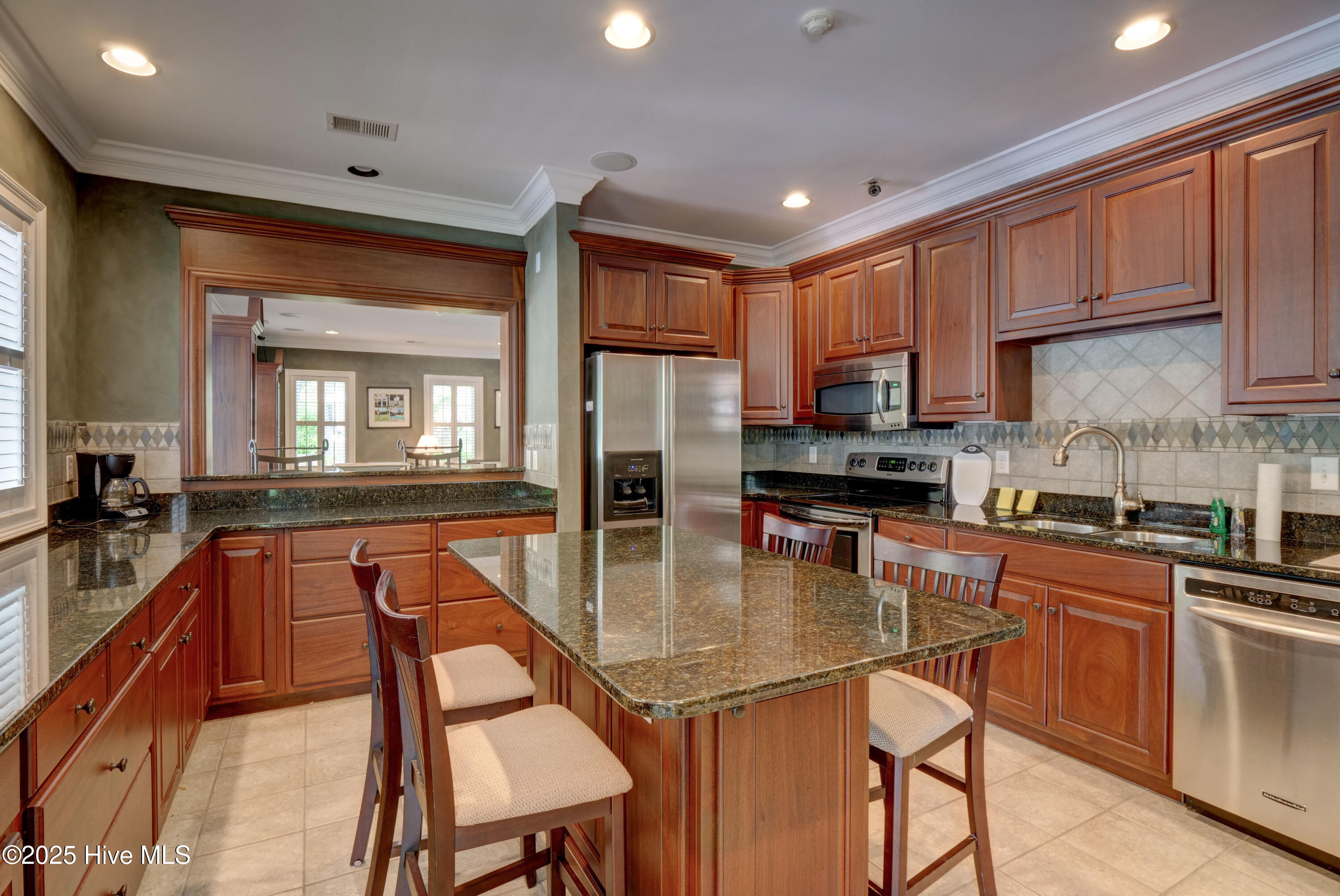 100517426 | Photo 62