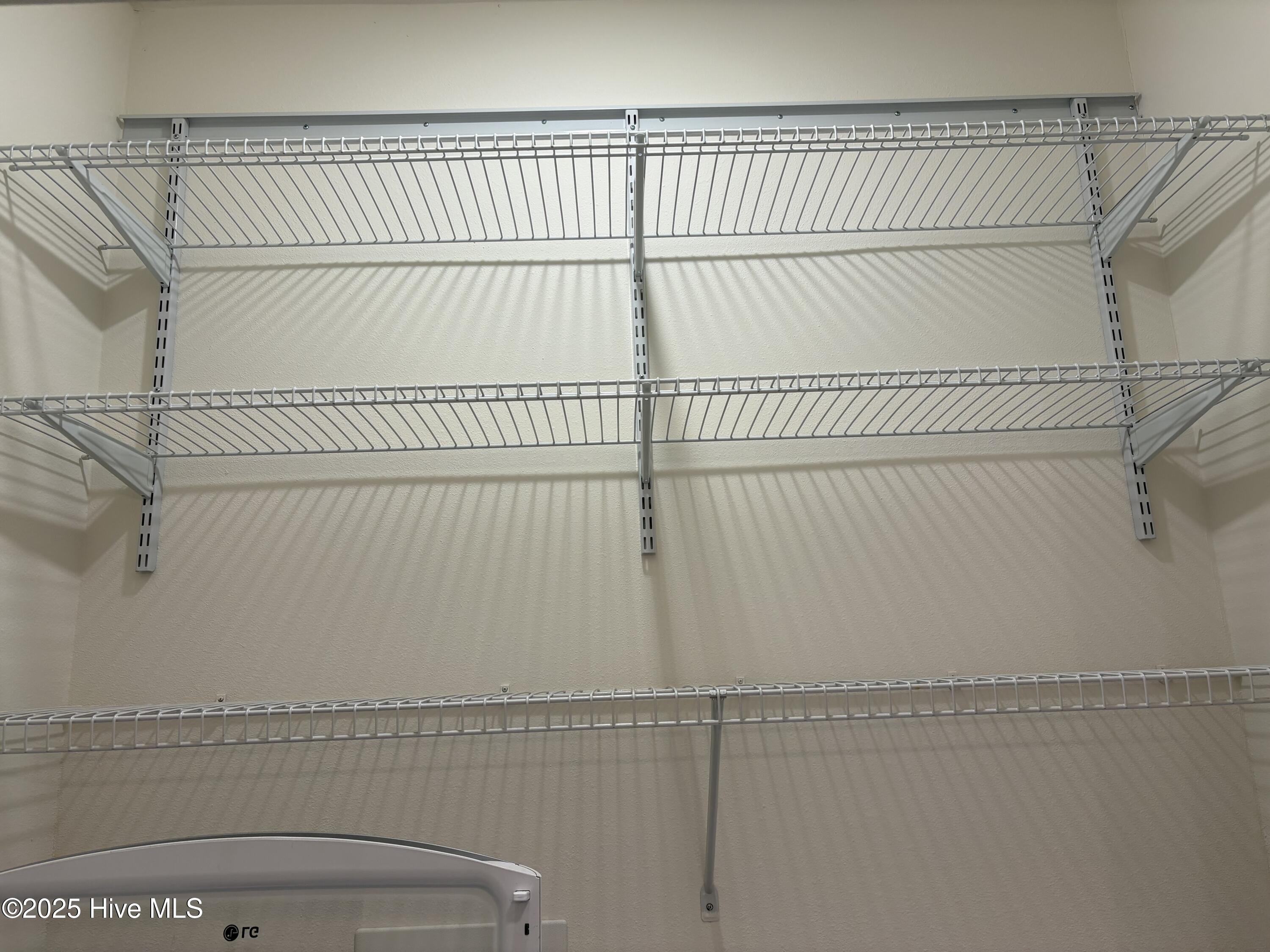 100542567 | Photo 66