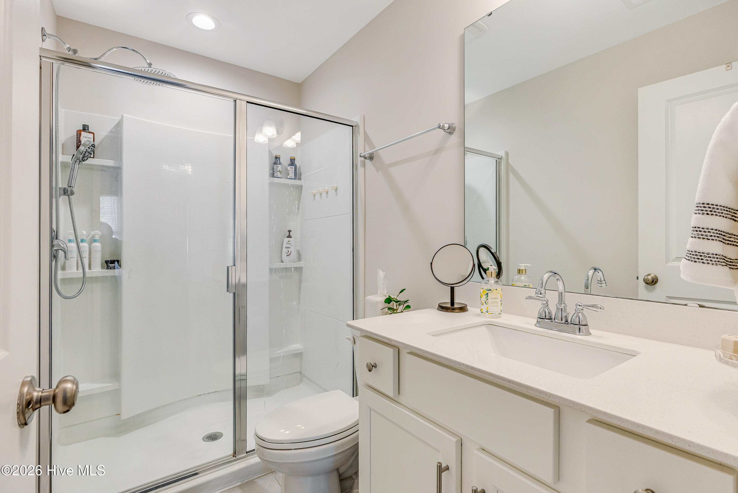 100553713 | Photo 29