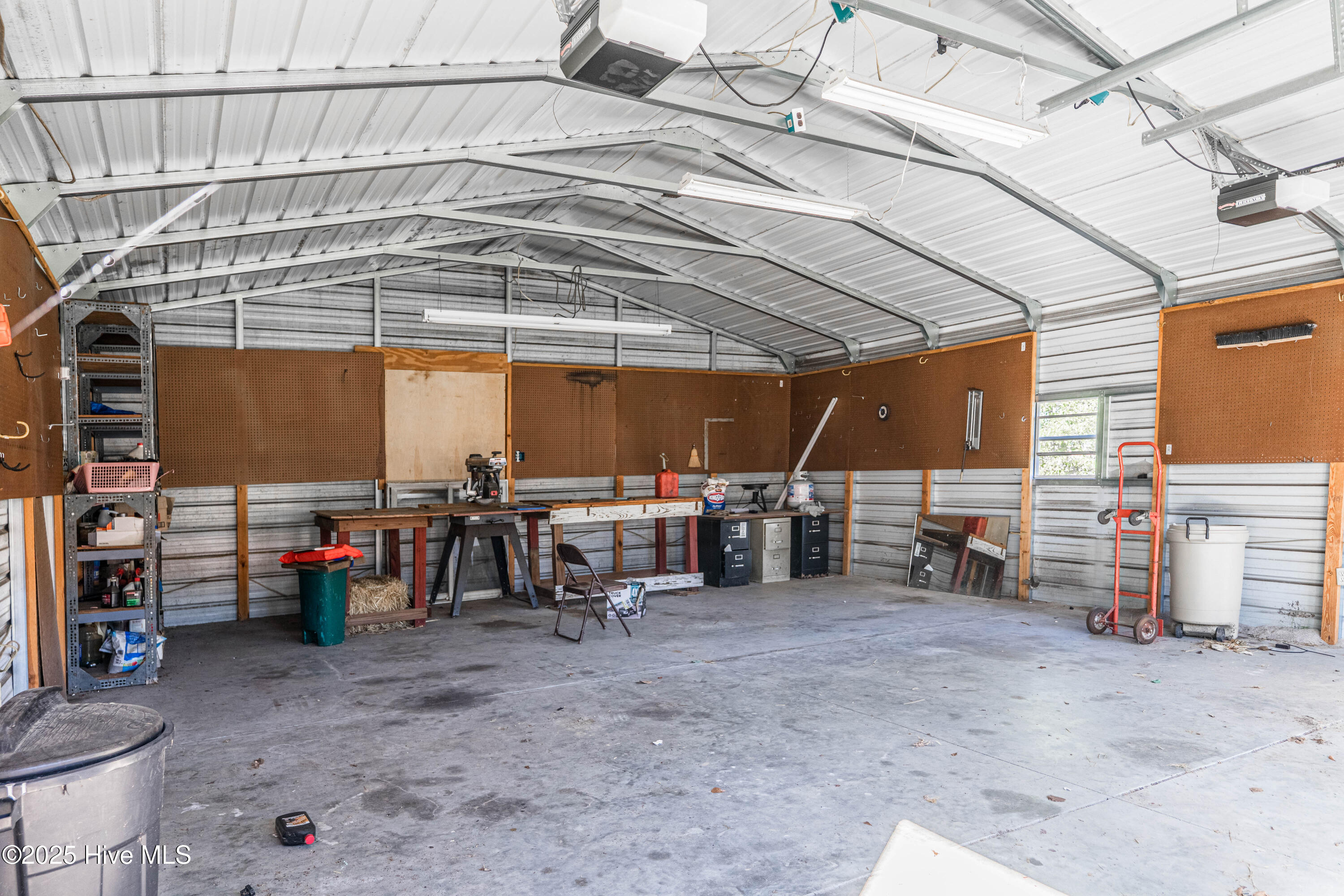 100536472 | Photo 63