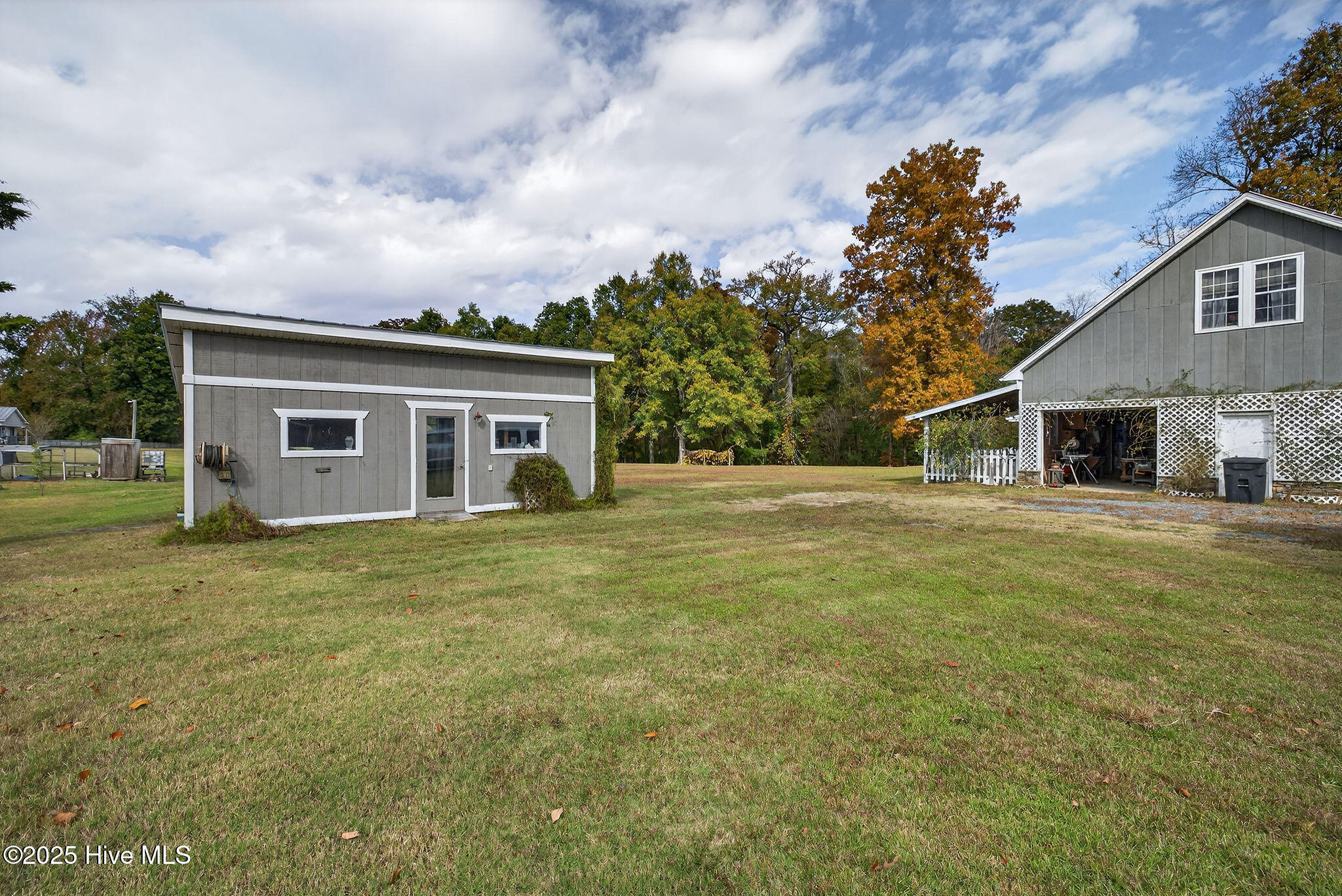 100542936 | Photo 19