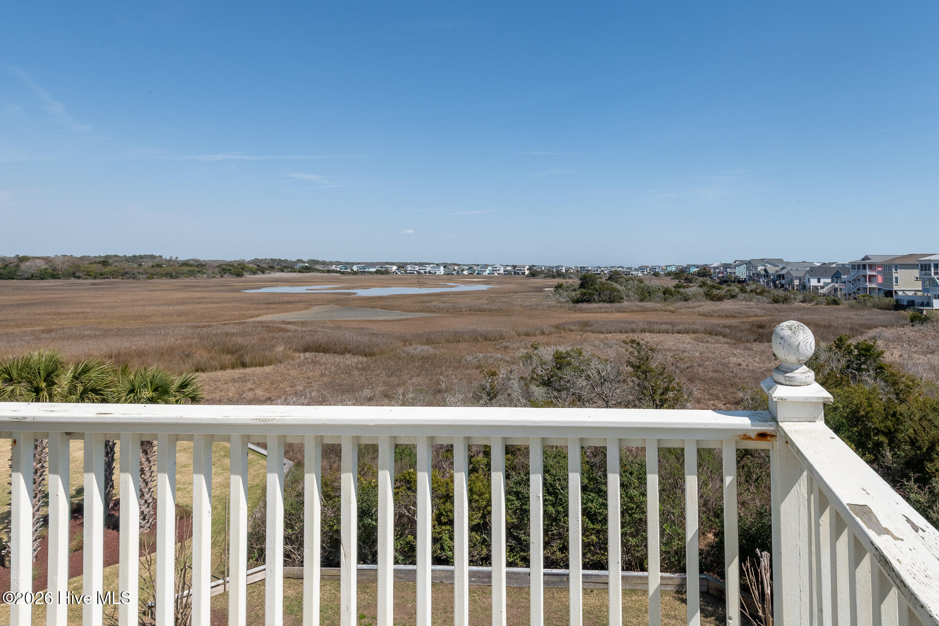 100562037 | Photo 56