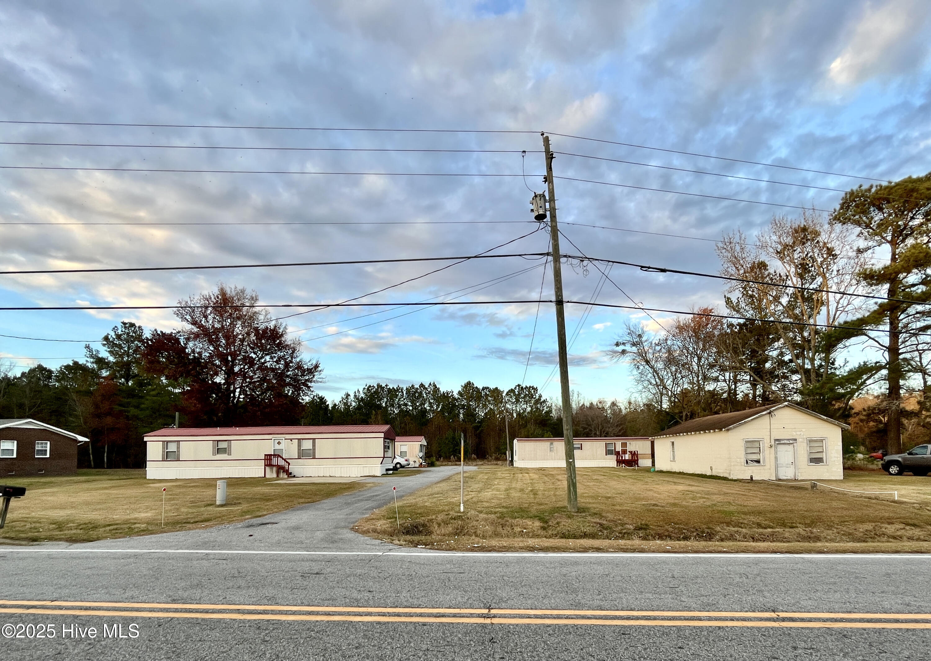 1151E3FE-00EA-42B0-B656-5B3ACA33EFF2_1_2