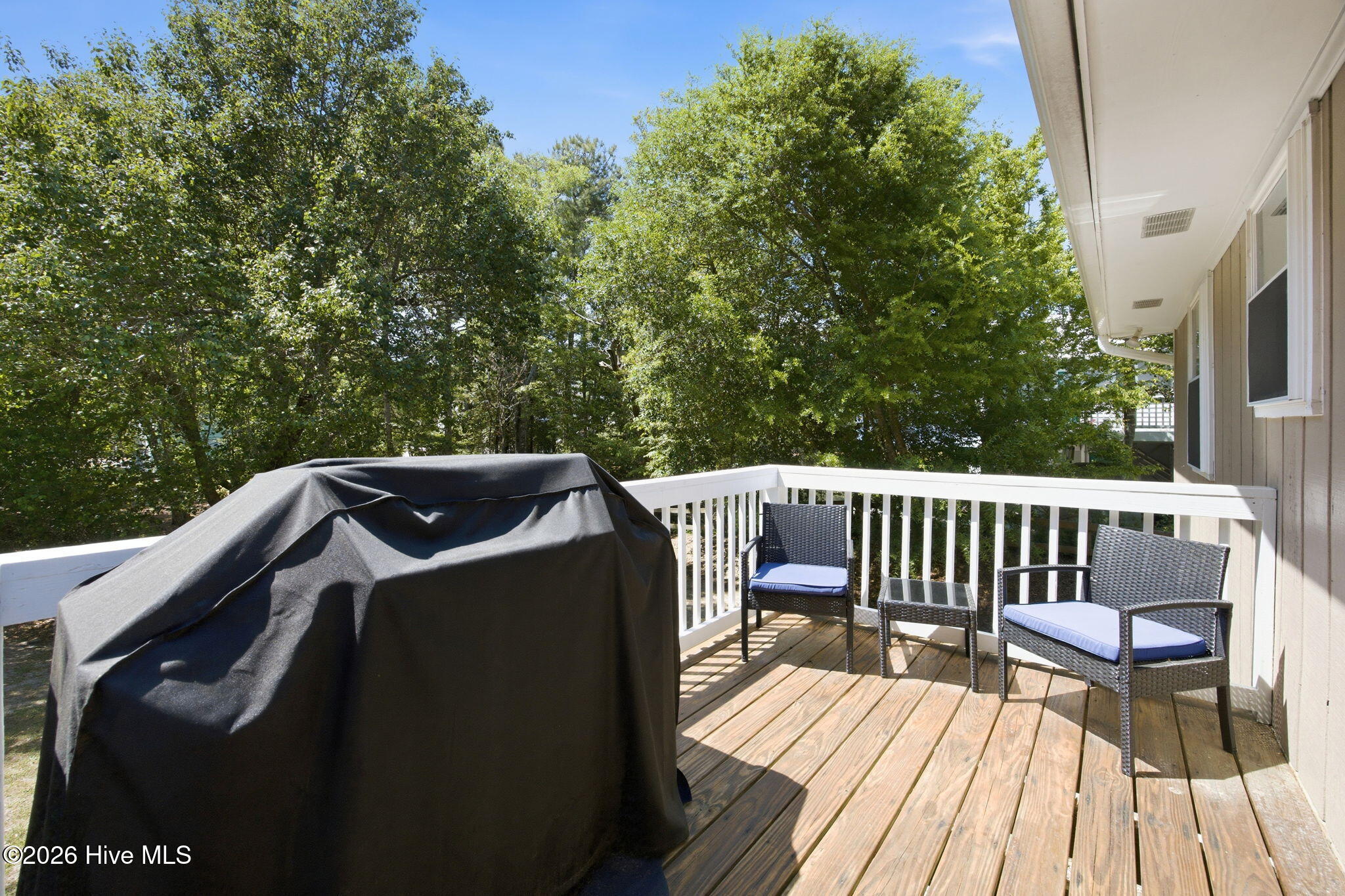 100569426 | Photo 20