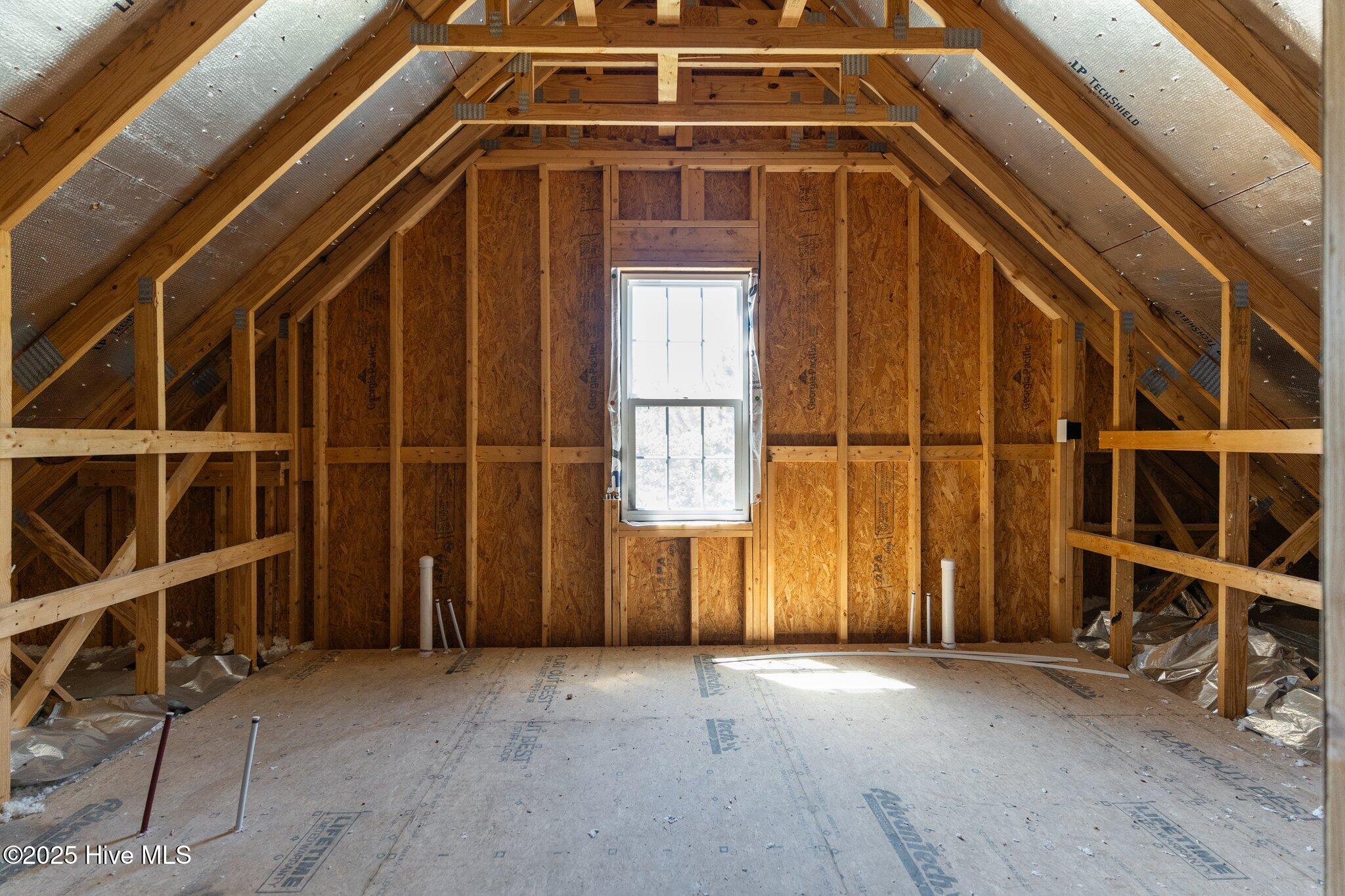 100552432 | Photo 82