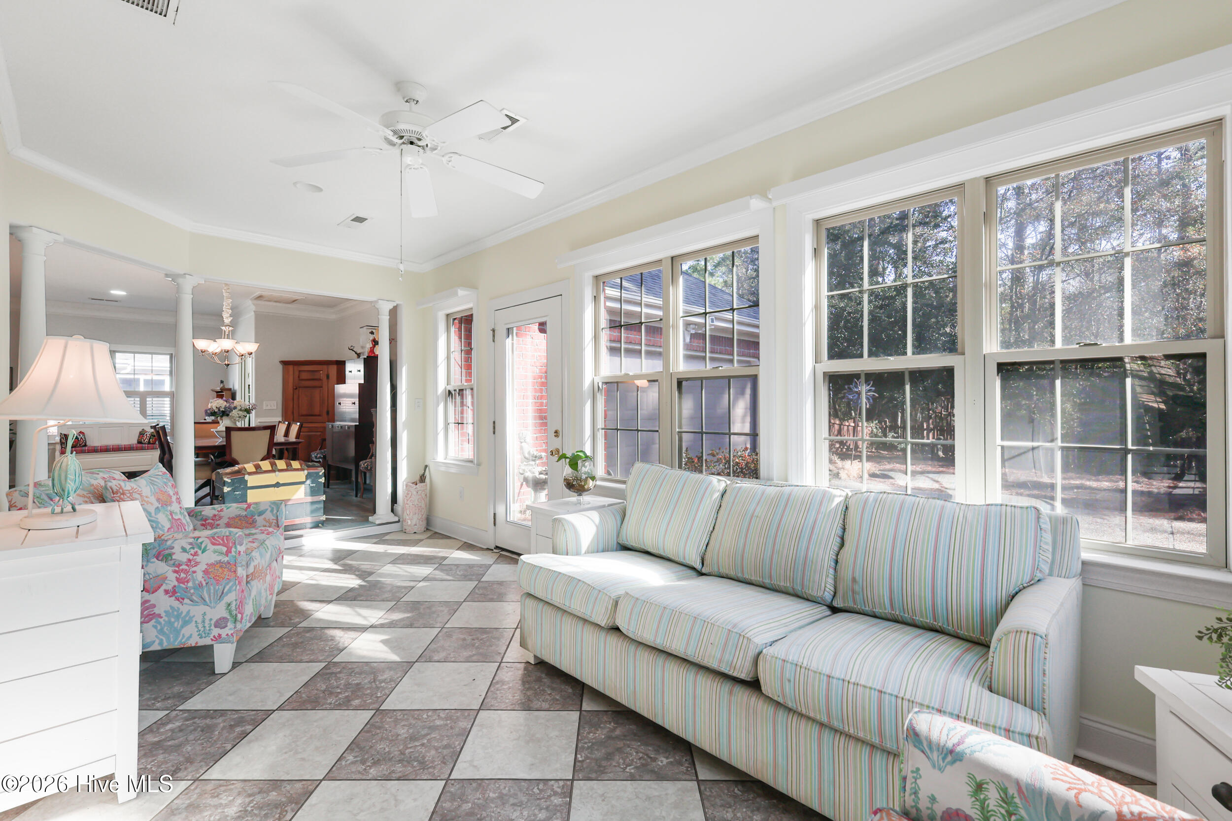 100539179 | Photo 27