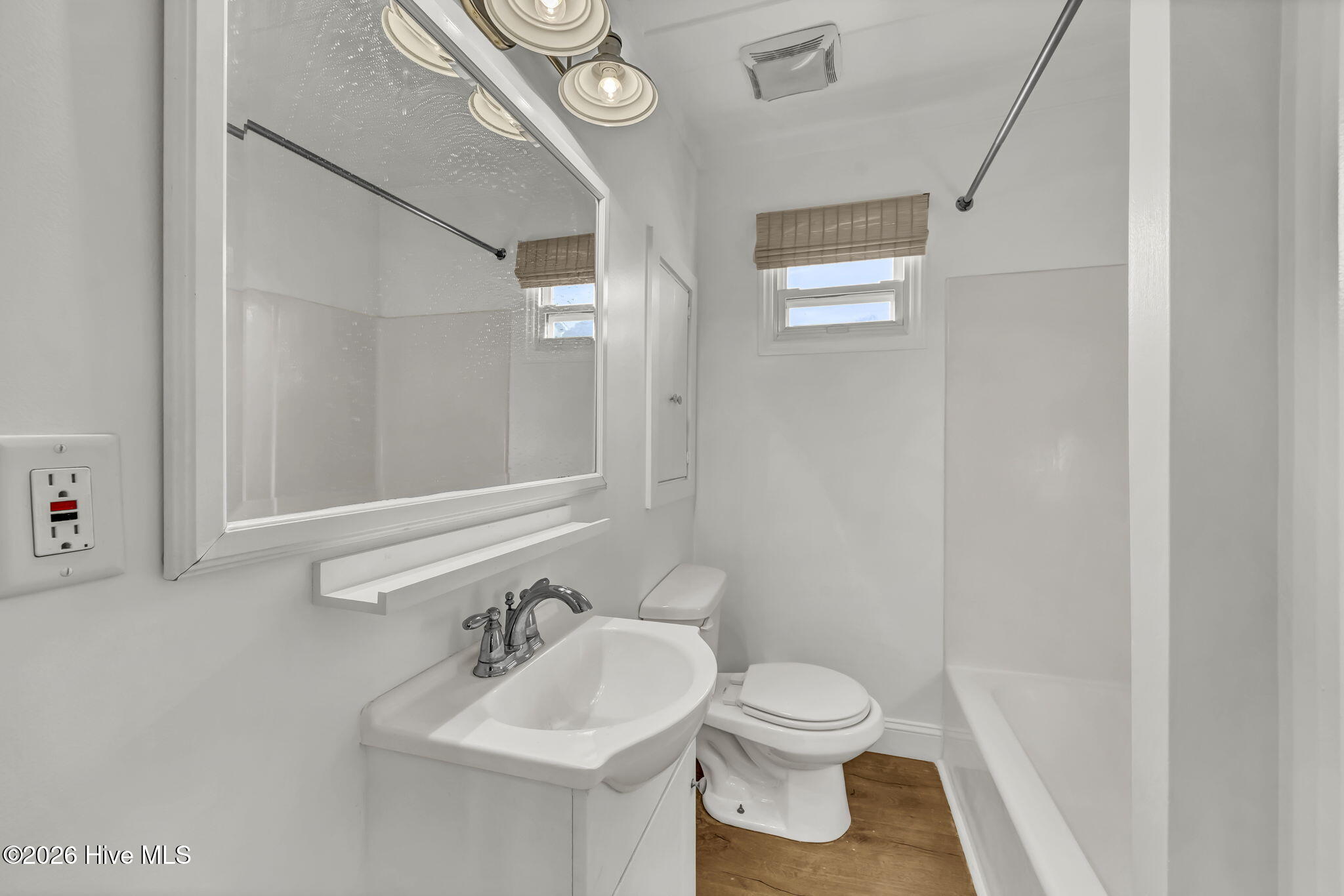 100554586 | Photo 18