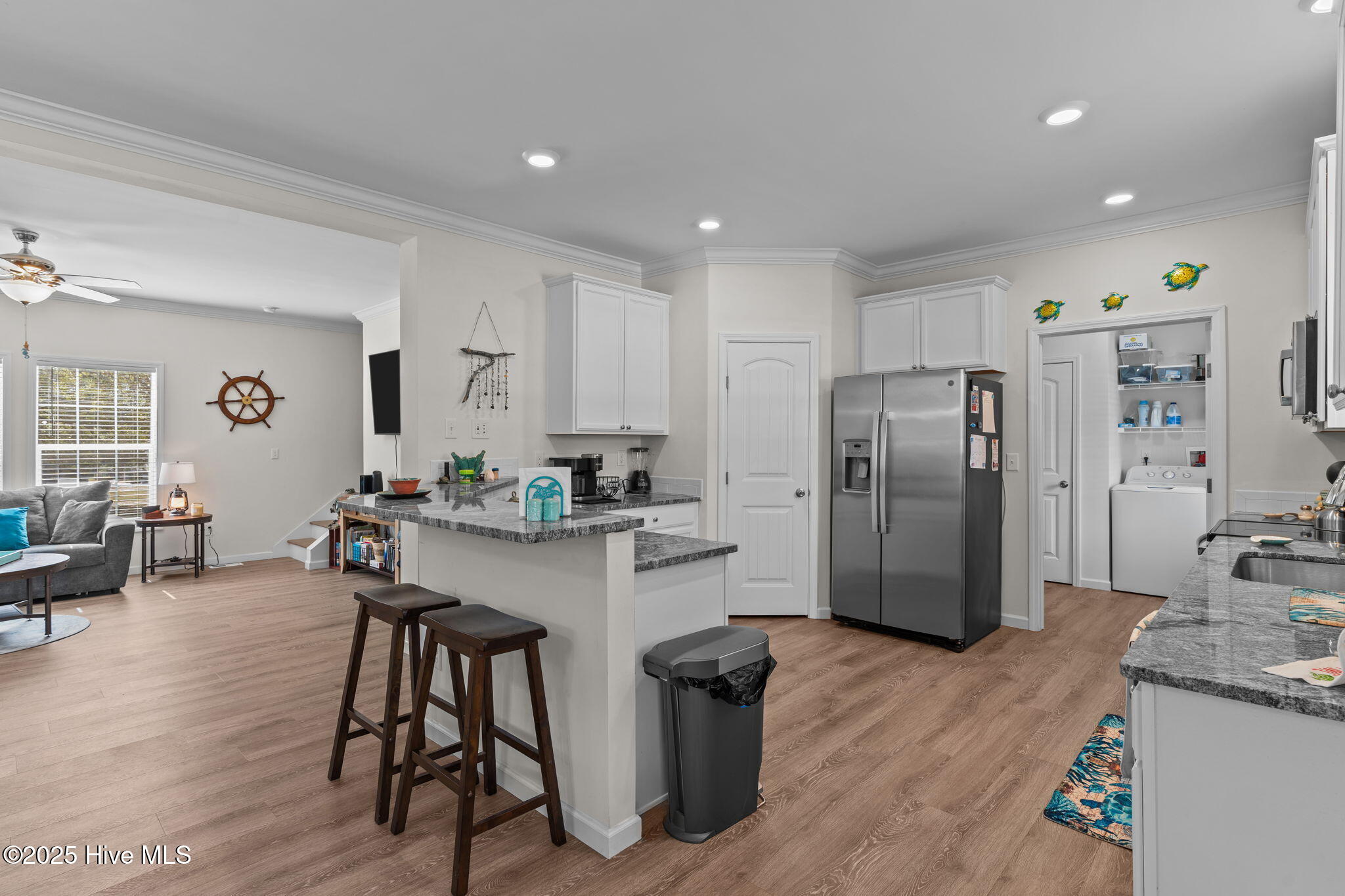 100535377 | Photo 15