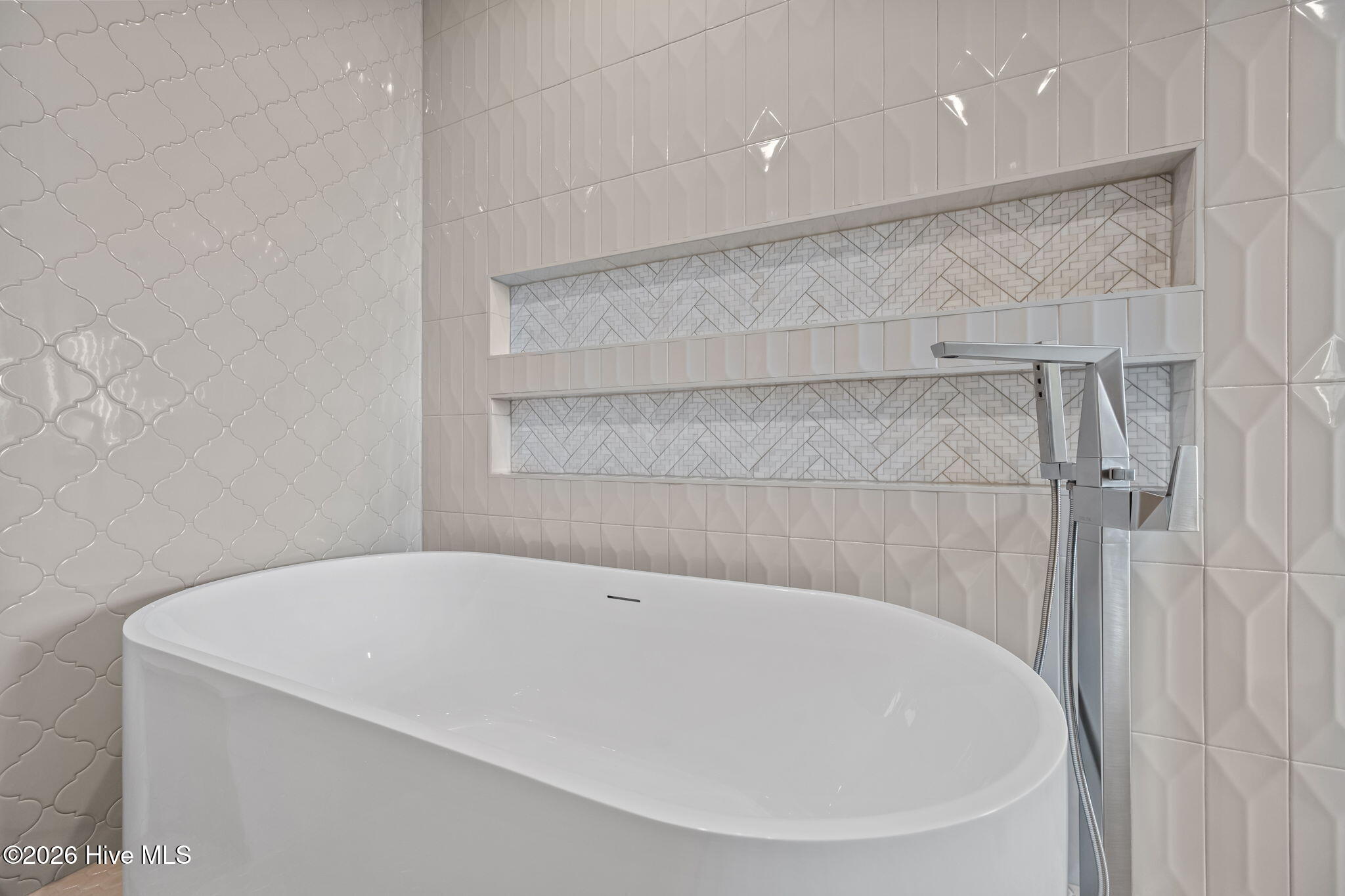 100552191 | Photo 80