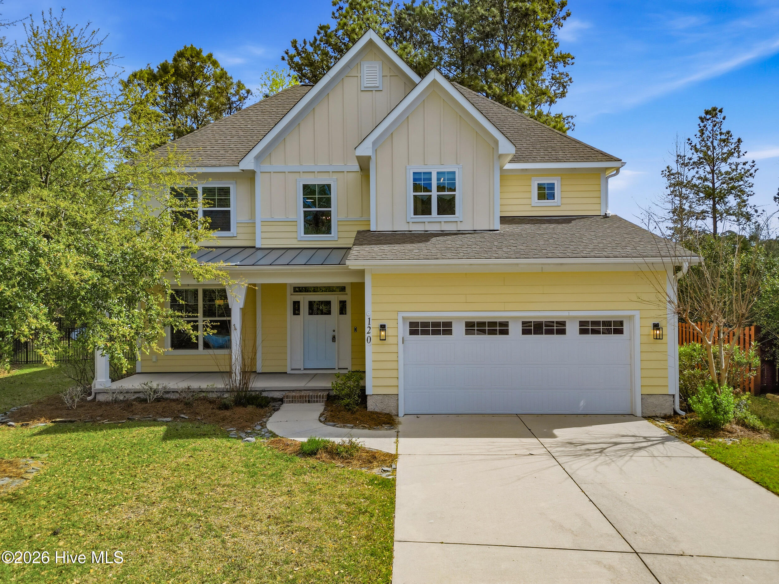 210 W Yellow Lois Drive, Hampstead, NC, 28443