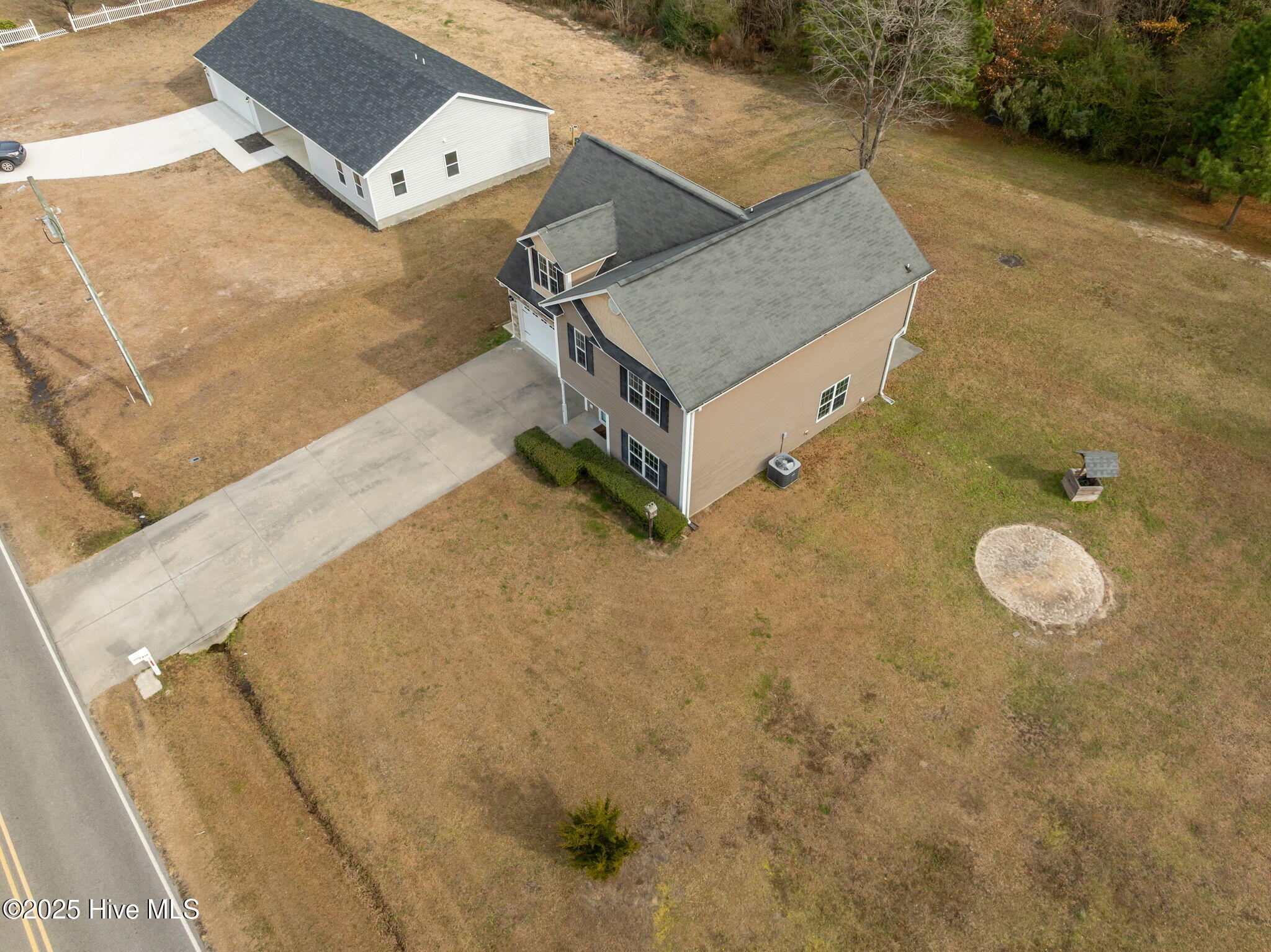 100546071 | Photo 12