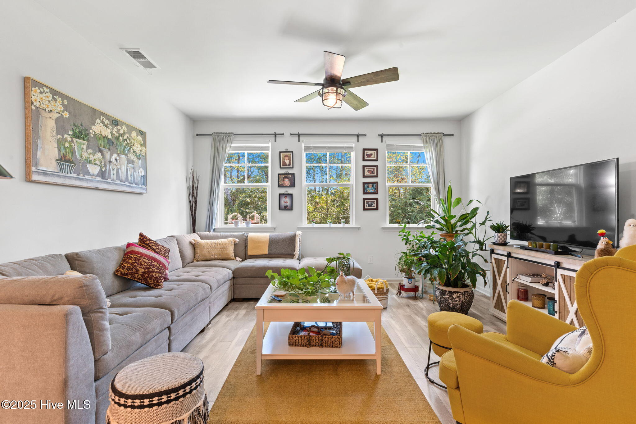 100531628 | Photo 12