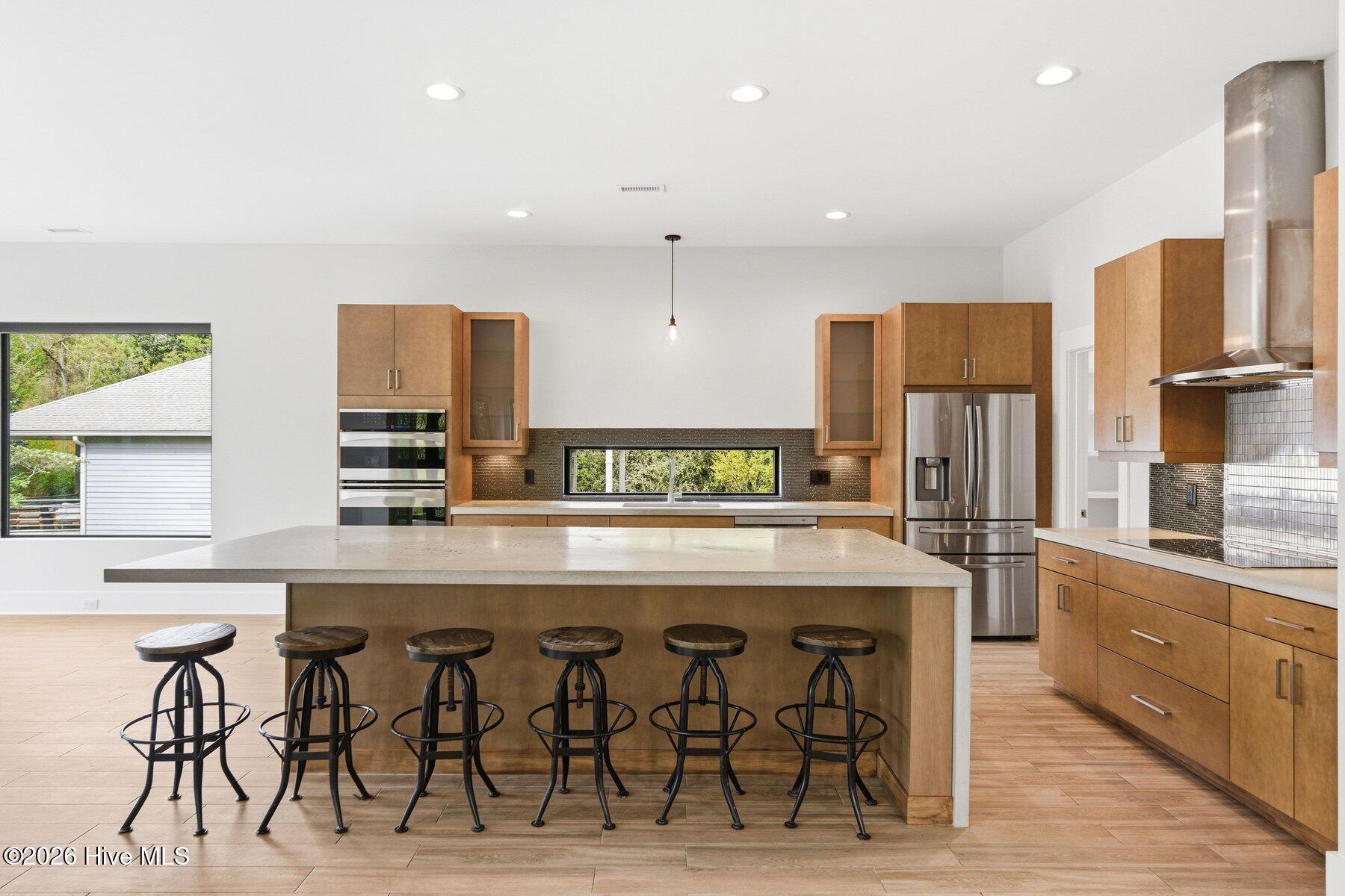 100566694 | Photo 12