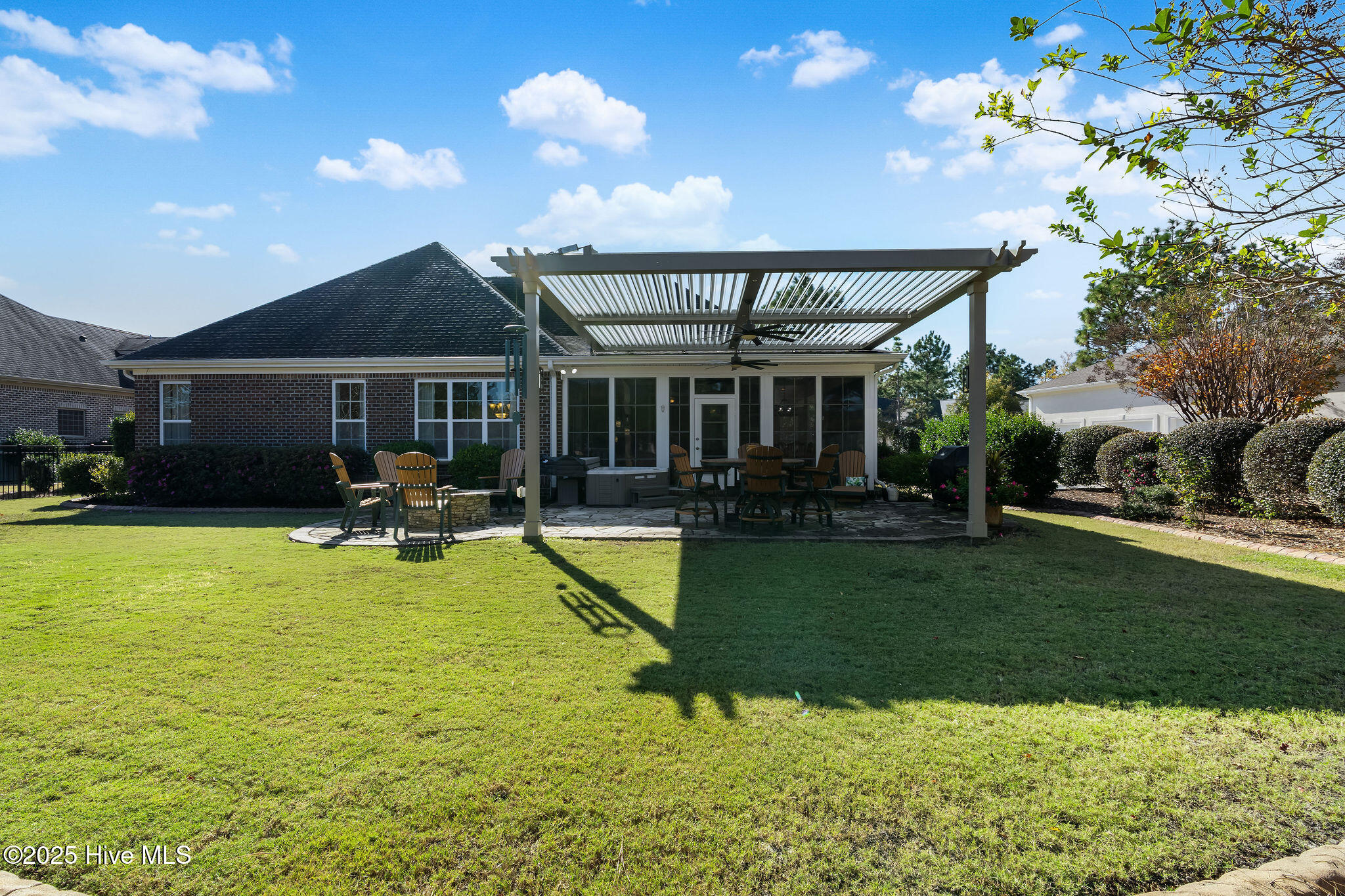 100541913 | Photo 17