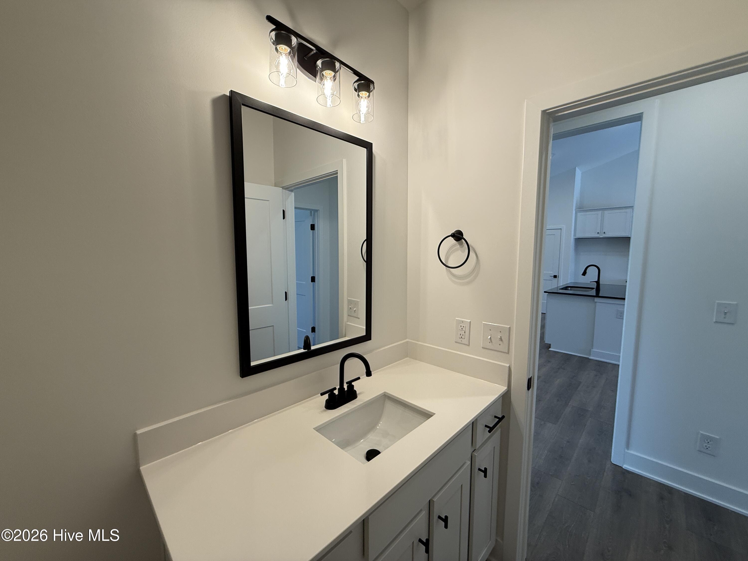 100551152 | Photo 28