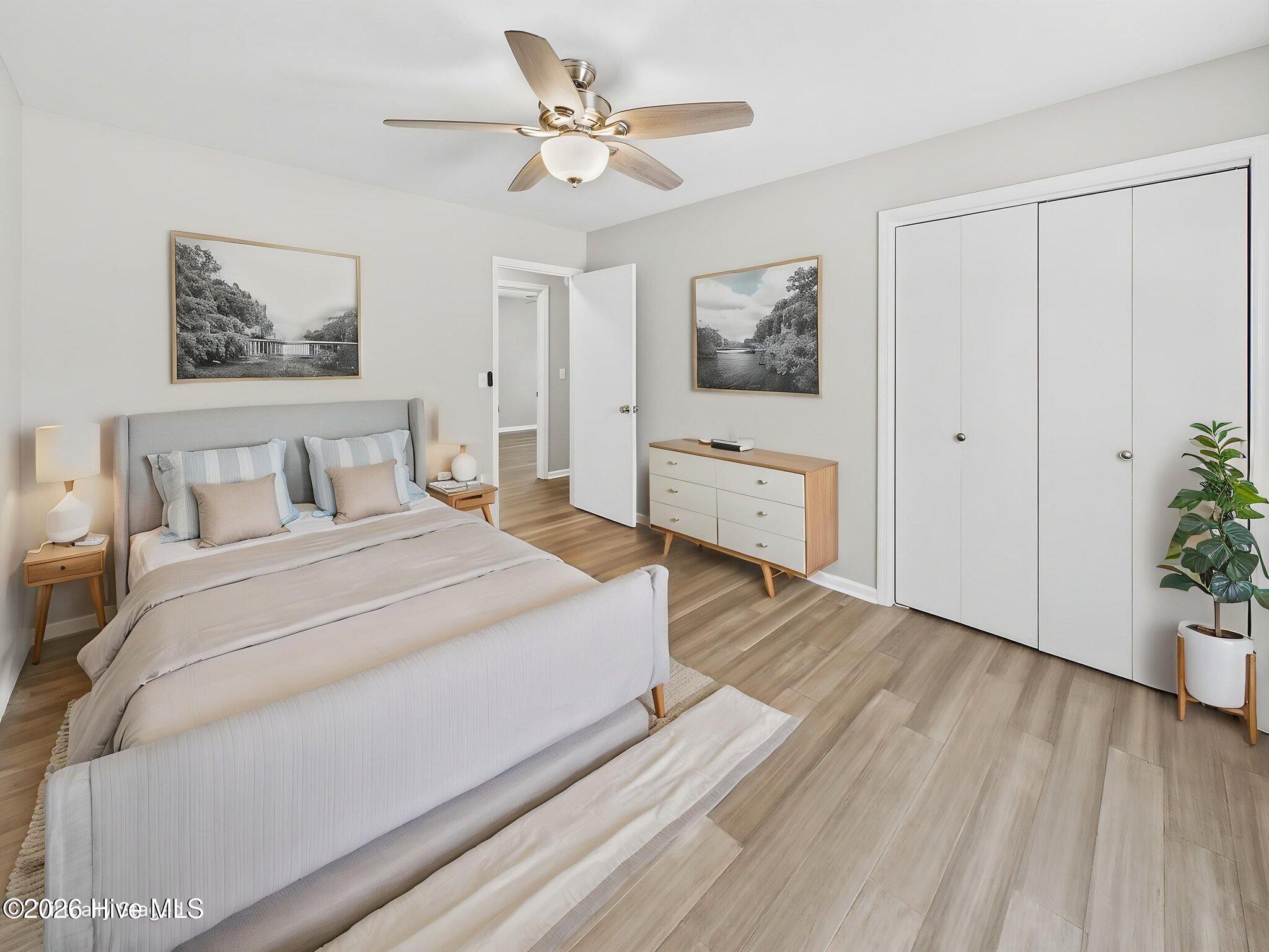 100569518 | Photo 30